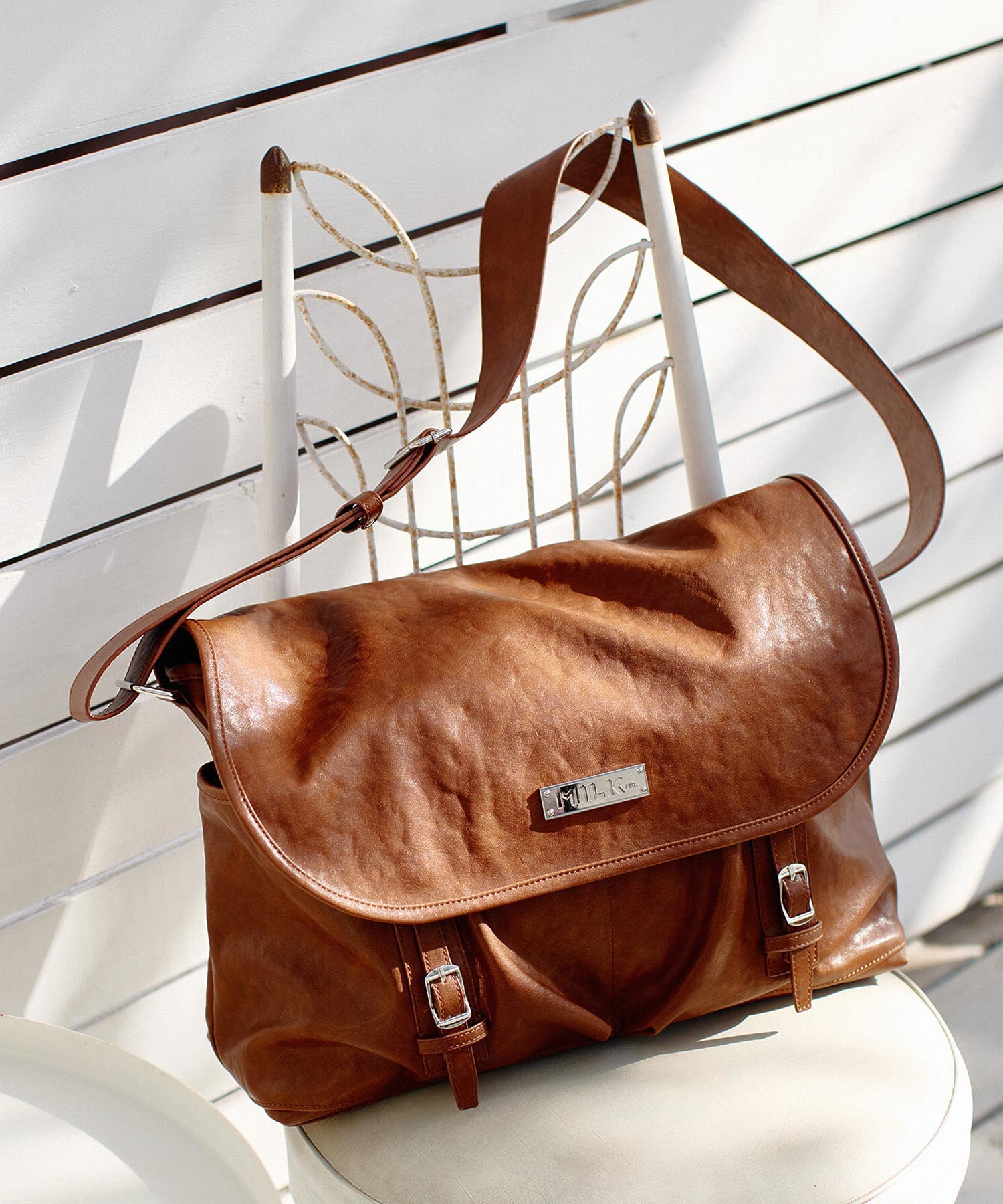 BAR LOGO MESSENGER BAG