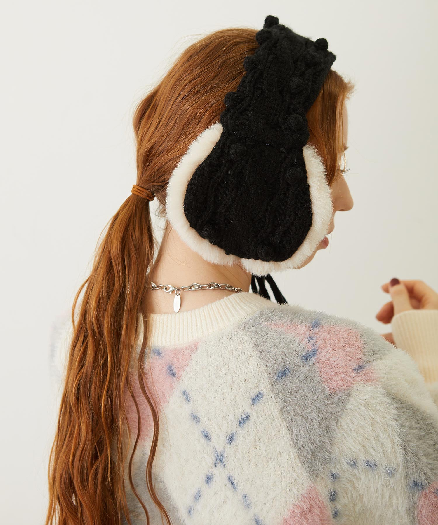 CABLE KNIT EARMUFFS