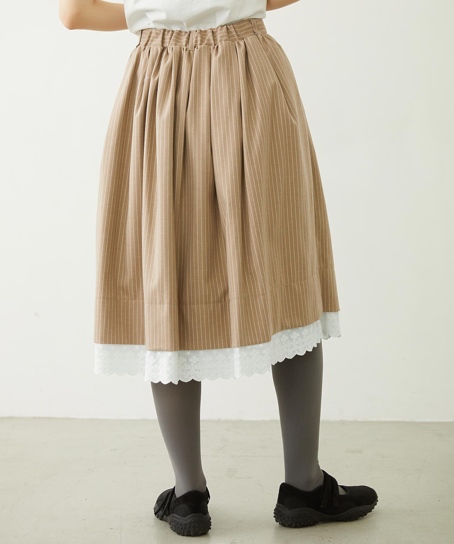 LACE HEM STRIPED SKIRT