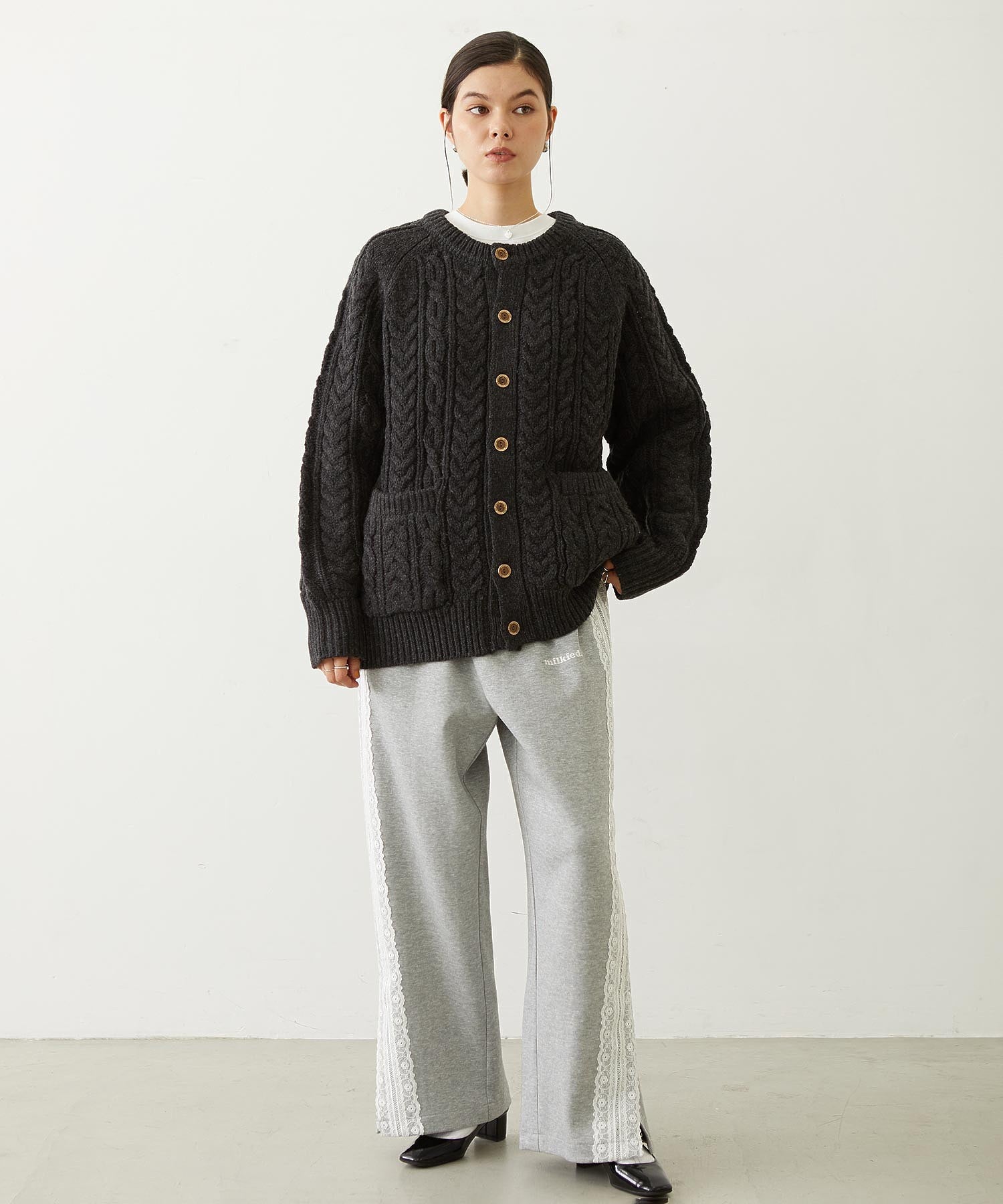 LACE LINE PANTS
