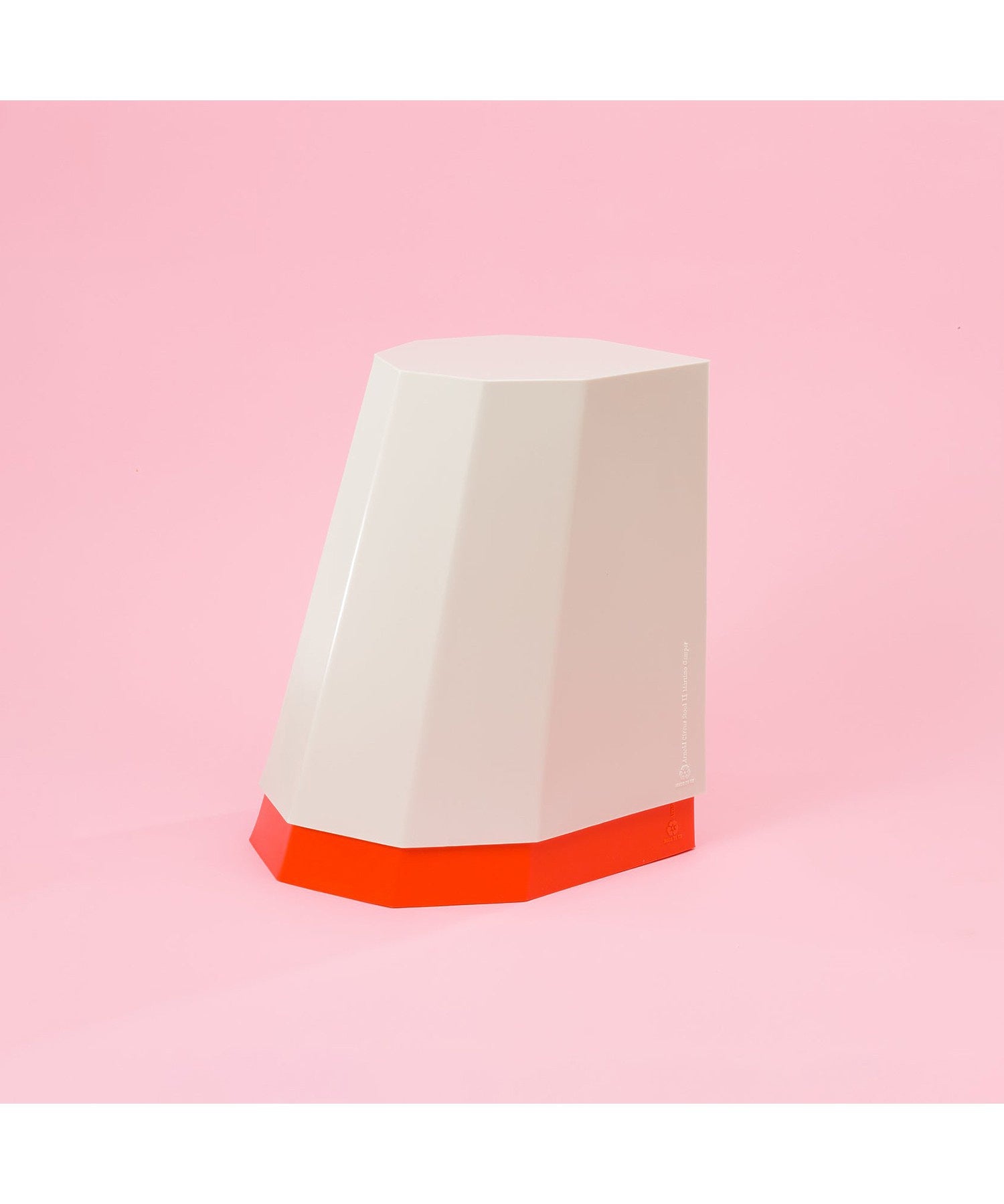 Arnold Circus Stool / Martino Gamper