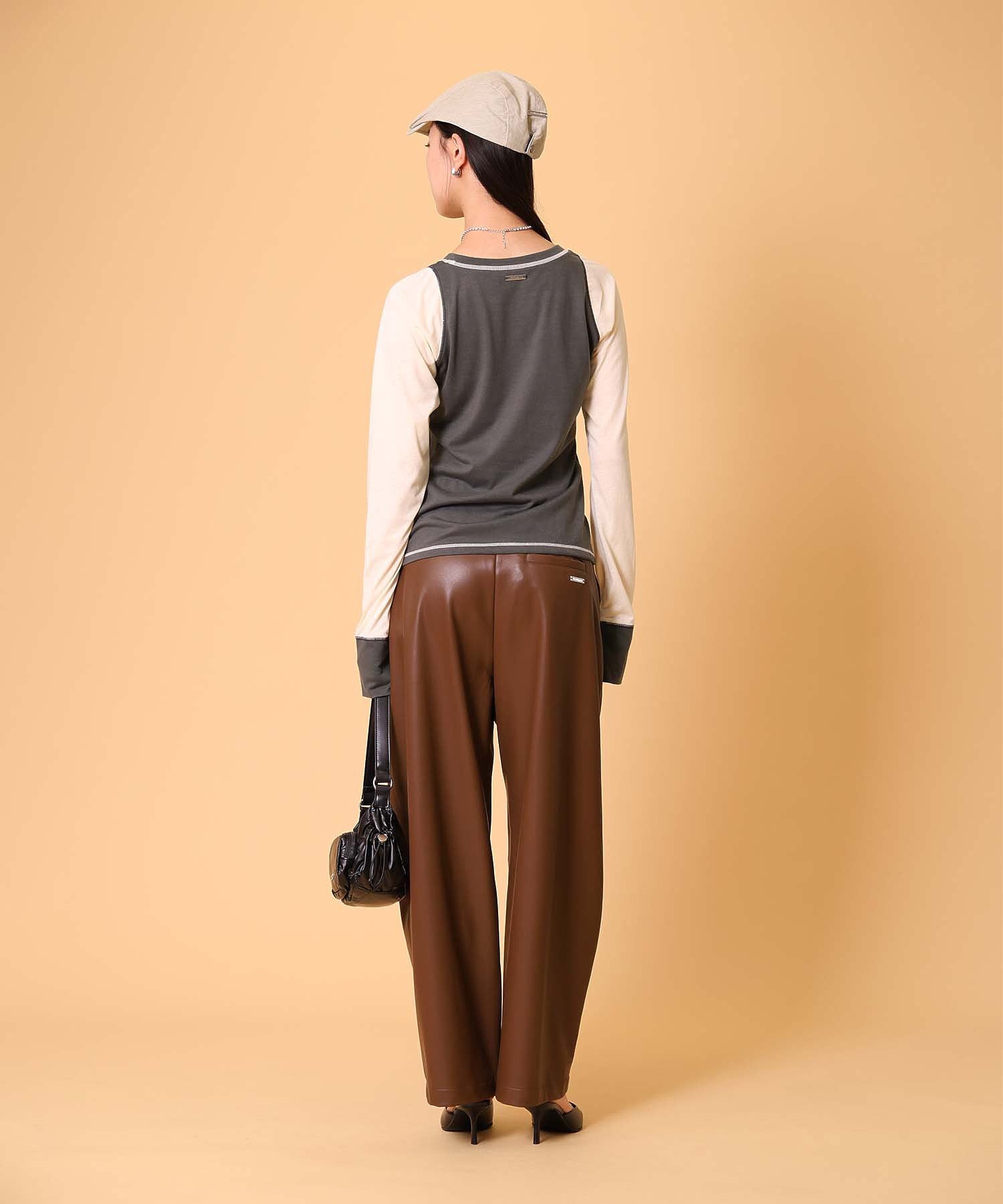 レザーカーブパンツ