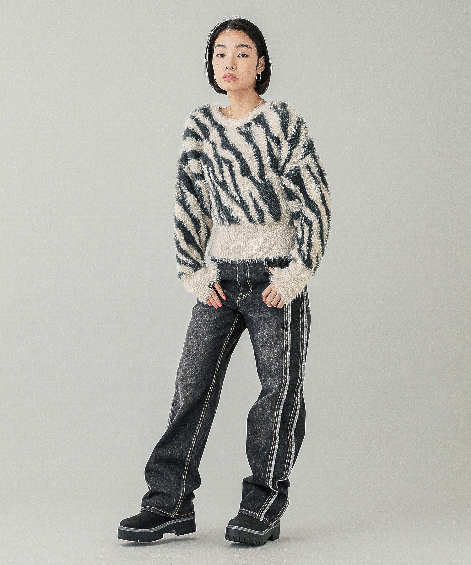 ZEBRA 2WAY KNIT CARDIGAN