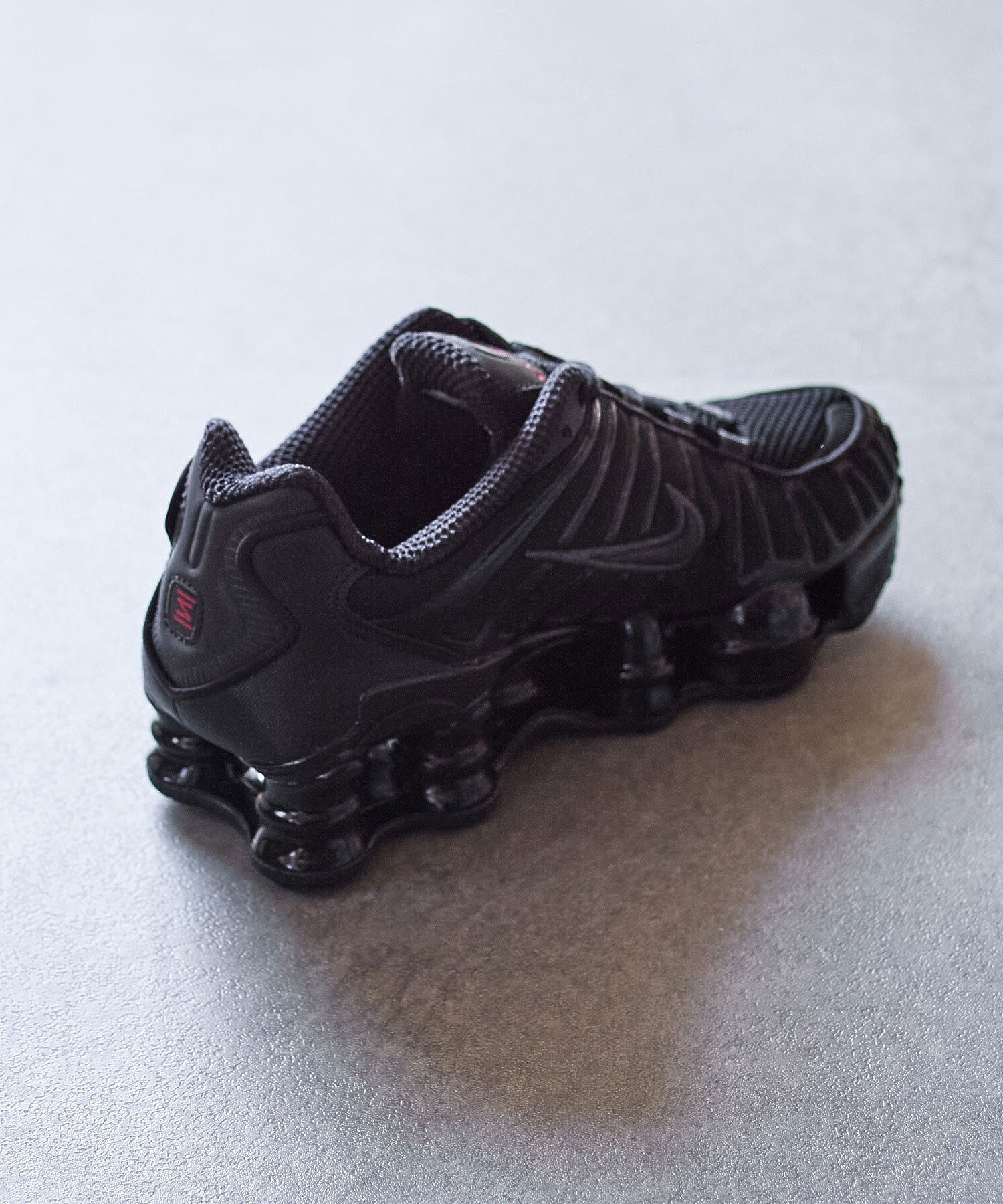 NIKE/SHOX TL