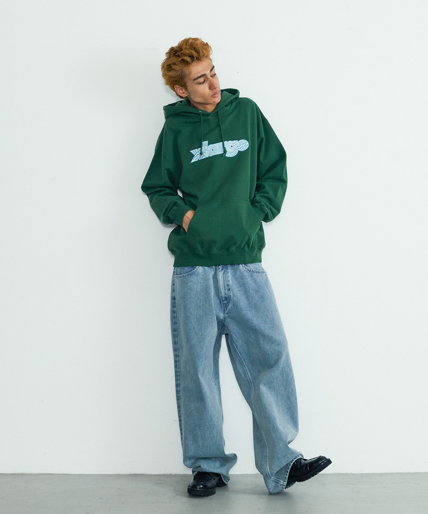 PSYCHEDELIC HOODED SWEATSHIRT
