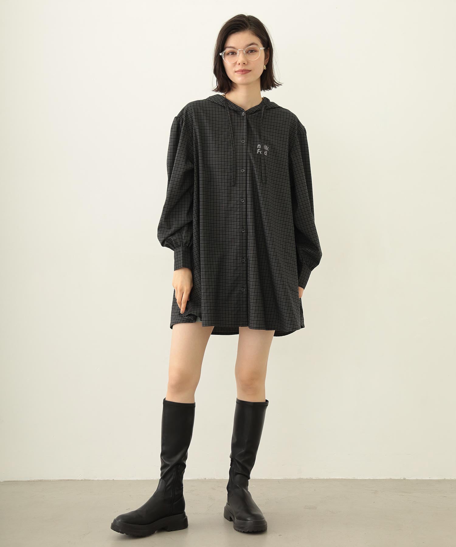 VOLUME SLEEVE HOODED BLOUSE