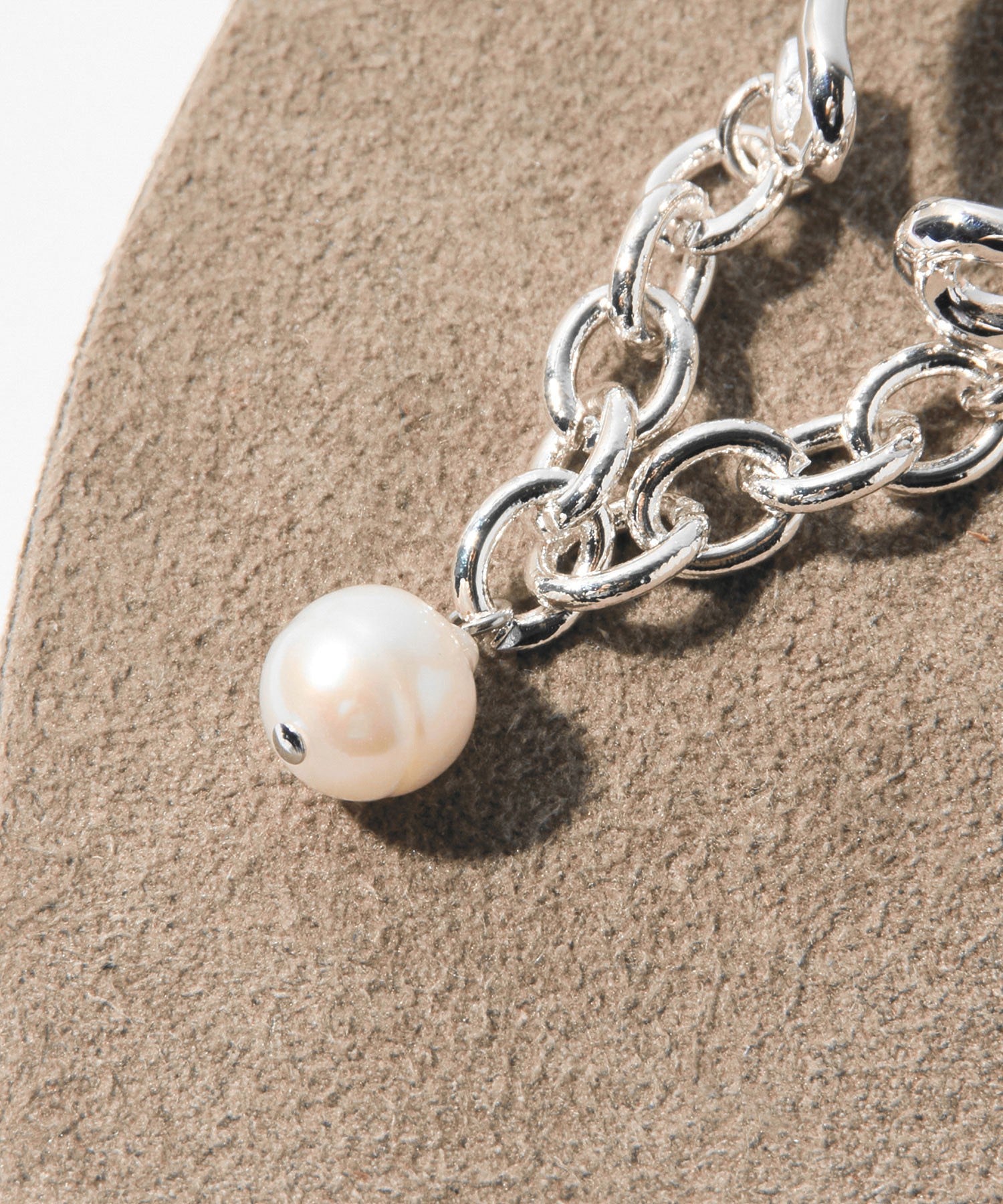 loni/IVY PEARL CHAIN RING