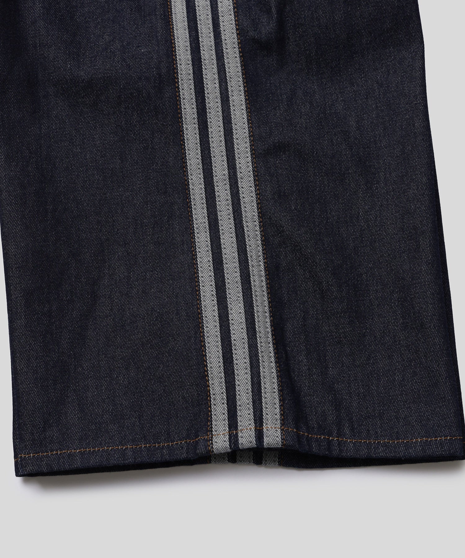 adidas/アディダス/FIREBIRD ADICOLOR RAW DENIM SHORTS VZ530