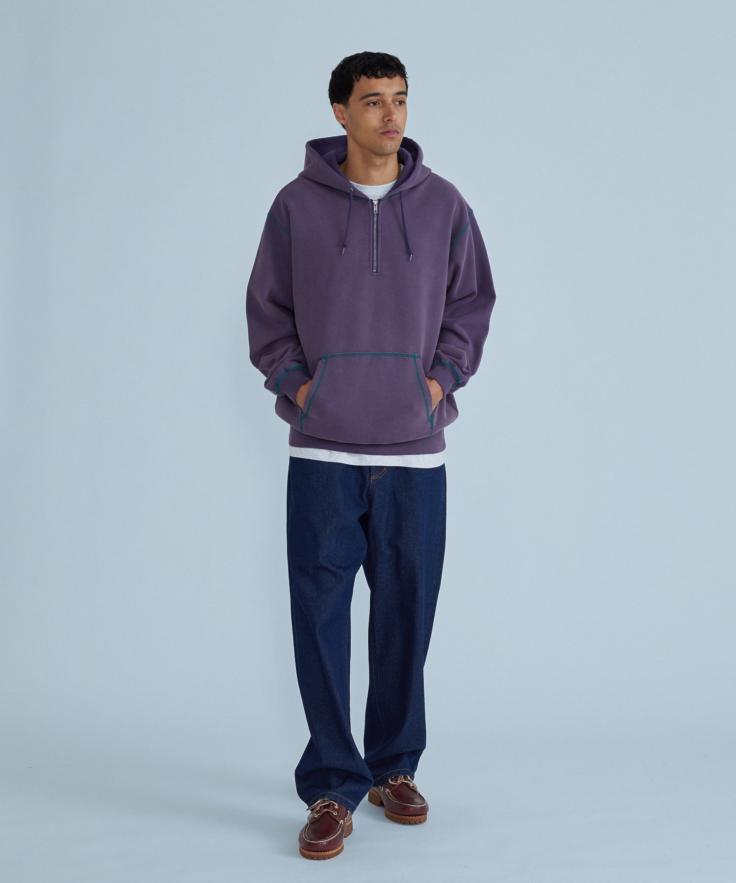 HALF ZIP HOODED SWEATSHIRT