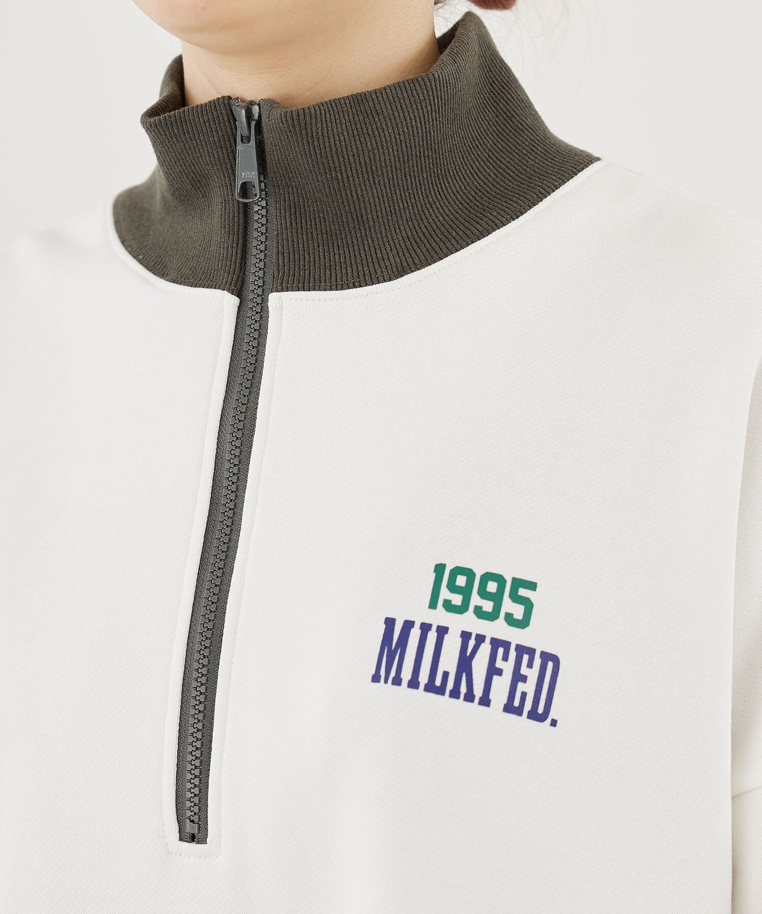 HALF ZIP SWEAT TOP MILKFED.