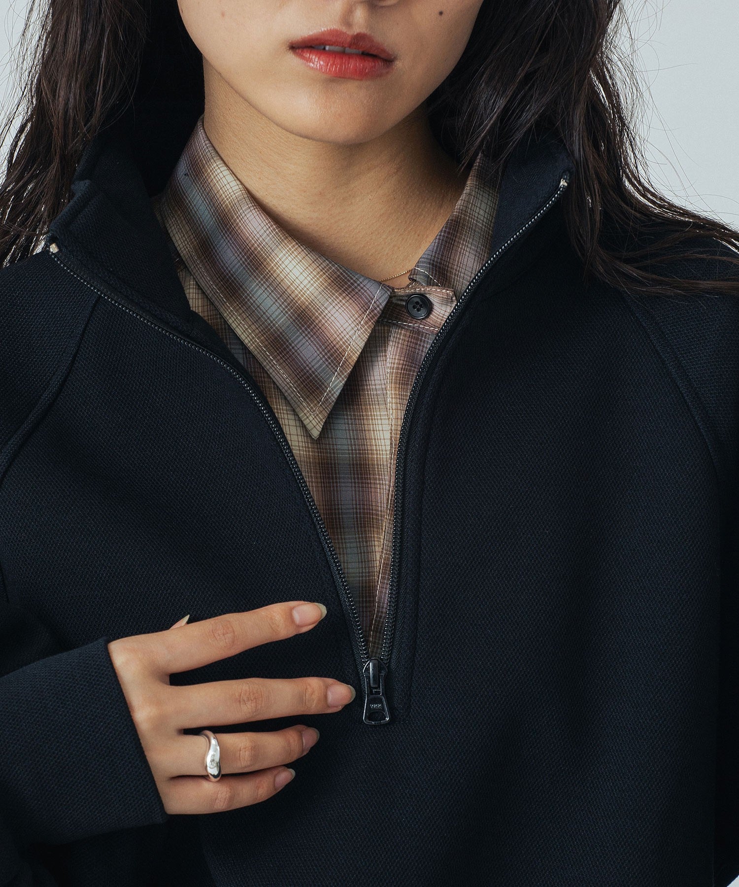 mici/VOLUME SLEEVE ZIP UP TOP