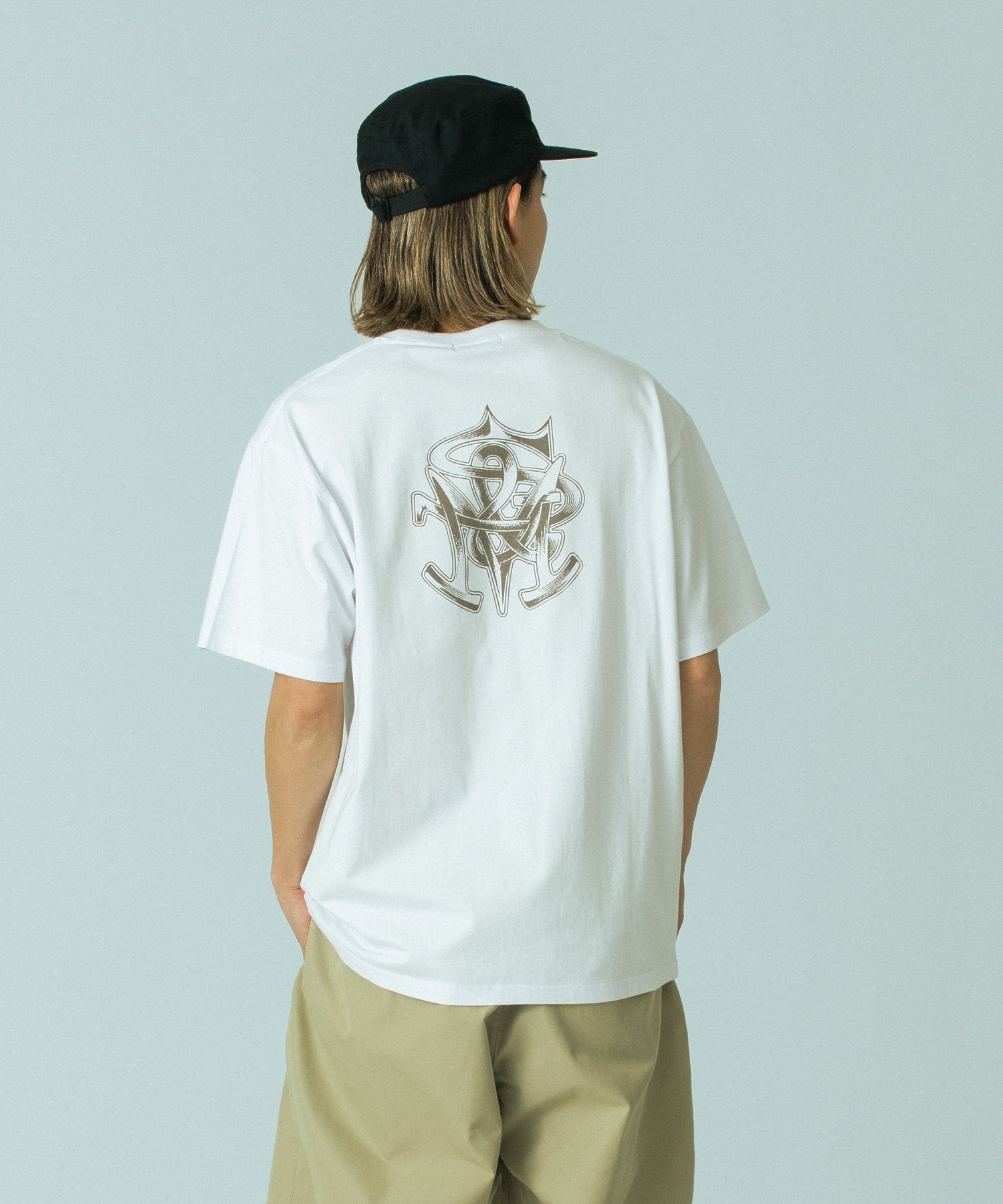 model：H174 着用サイズ：L