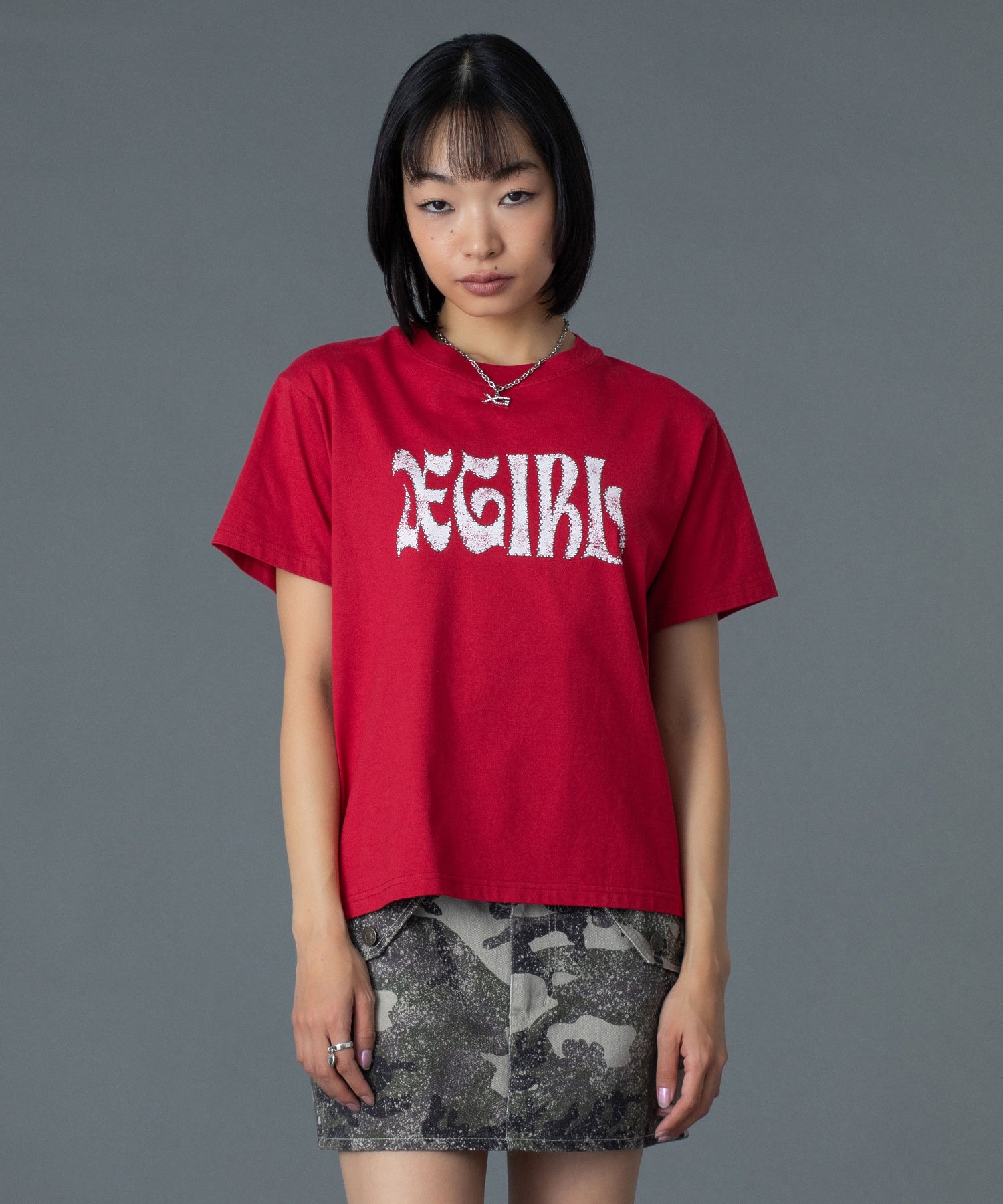 STUDDED LOGO S/S TEE