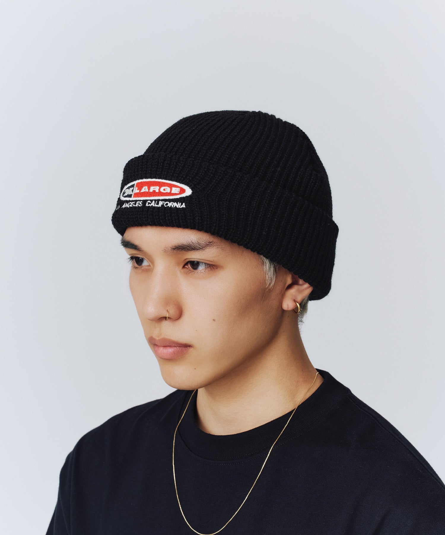 OVAL EMB. KNIT CAP