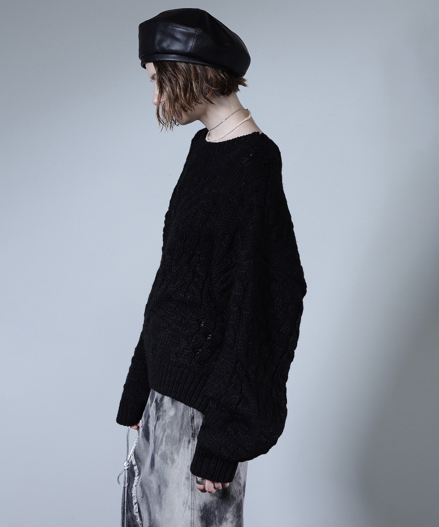 ケーブルニット