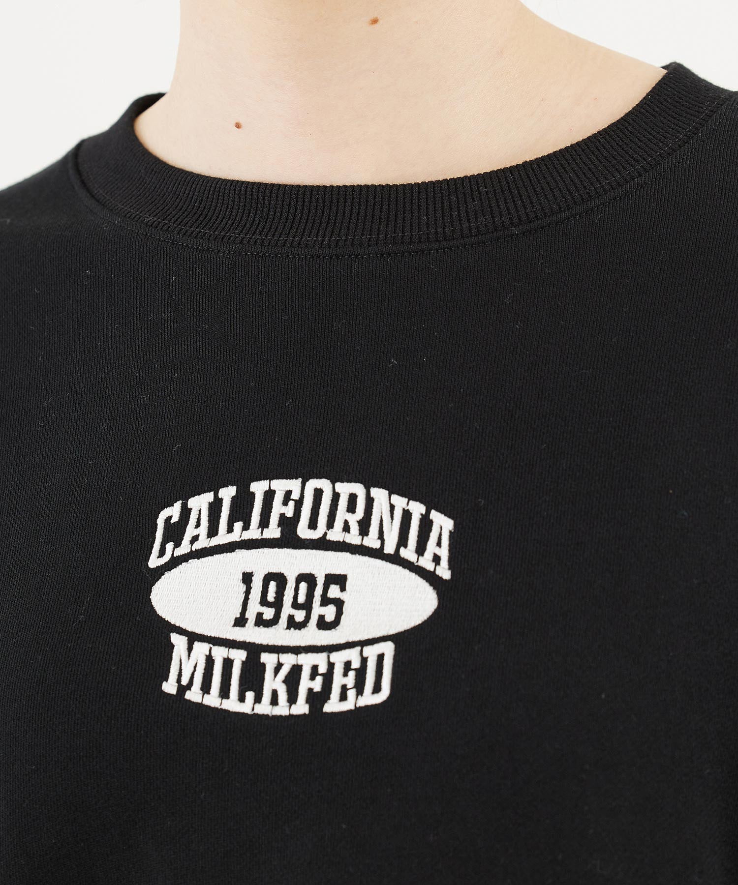 GATHERED SLEEVE SWEAT TOP MILKFED.