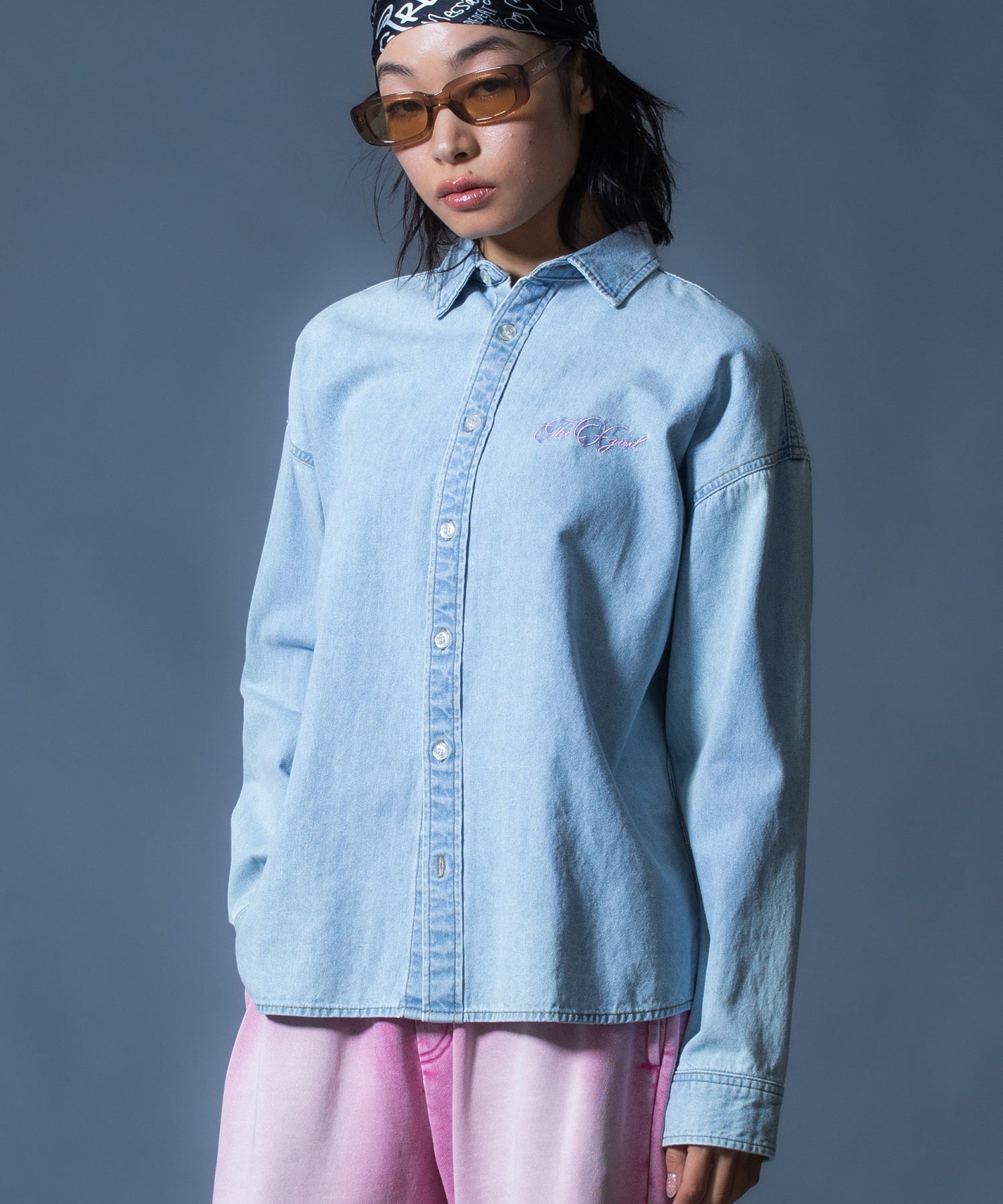 SCRIPT LOGO BLEACHED DENIM SHIRT