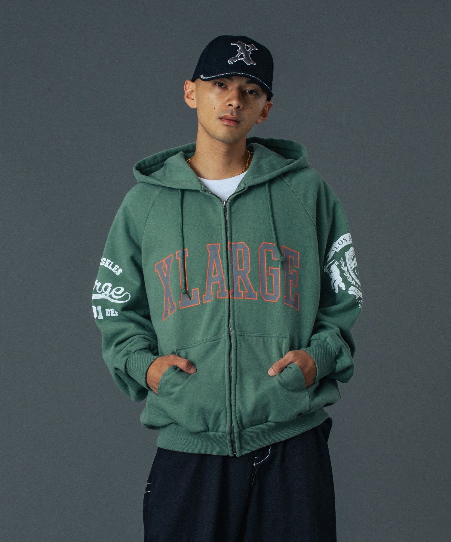 MODEL 身長172cm / 着用サイズ：Lサイズ