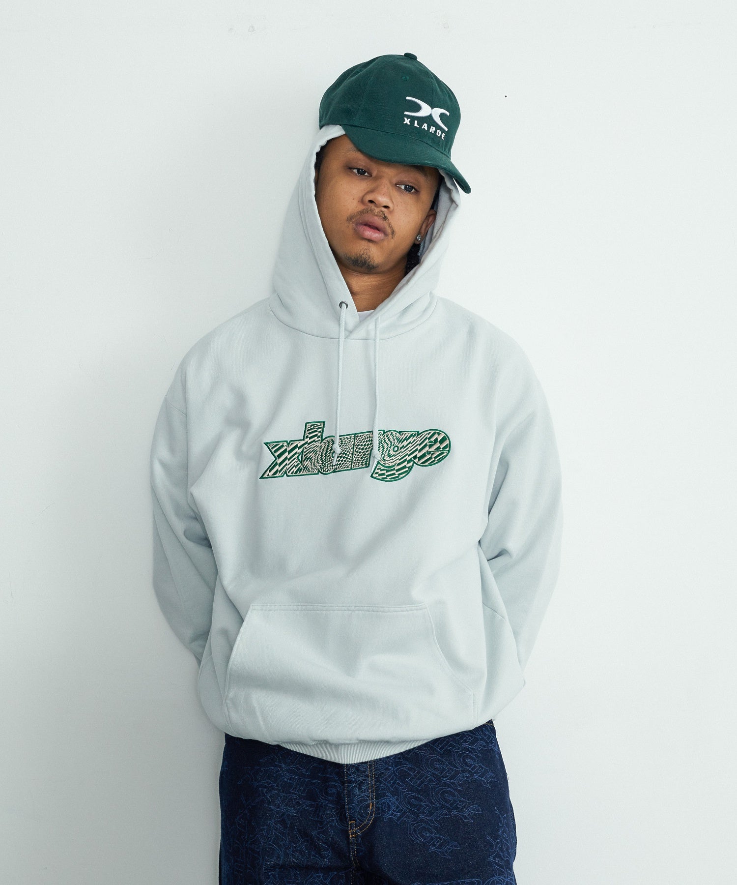 PSYCHEDELIC HOODED SWEATSHIRT