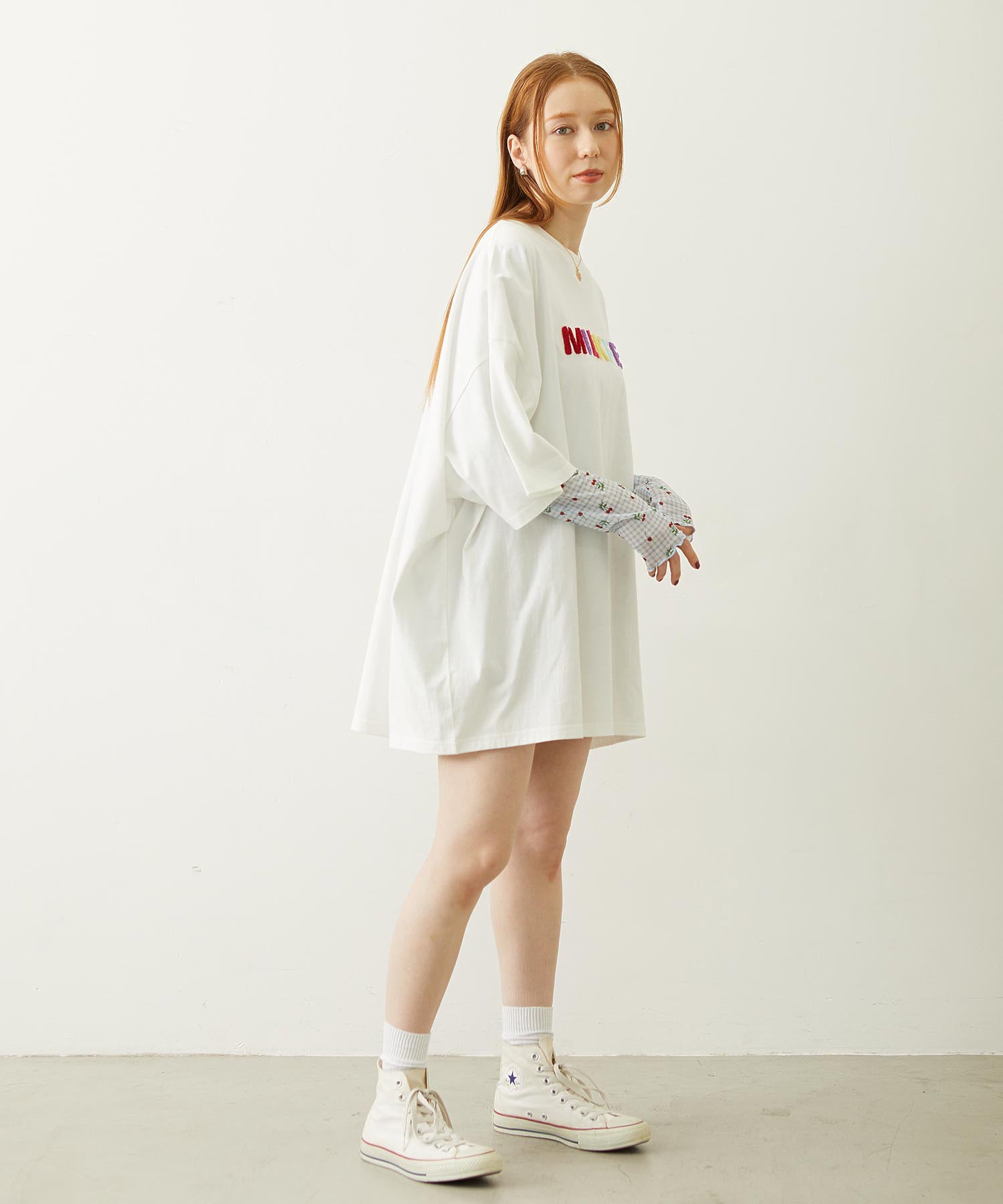 STENCIL SAGARA EMBROIDERY S/S TEE