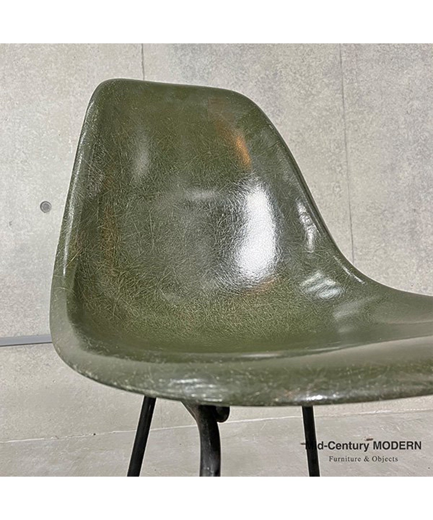 HermanMiller Side Shell / Olive Green Dark