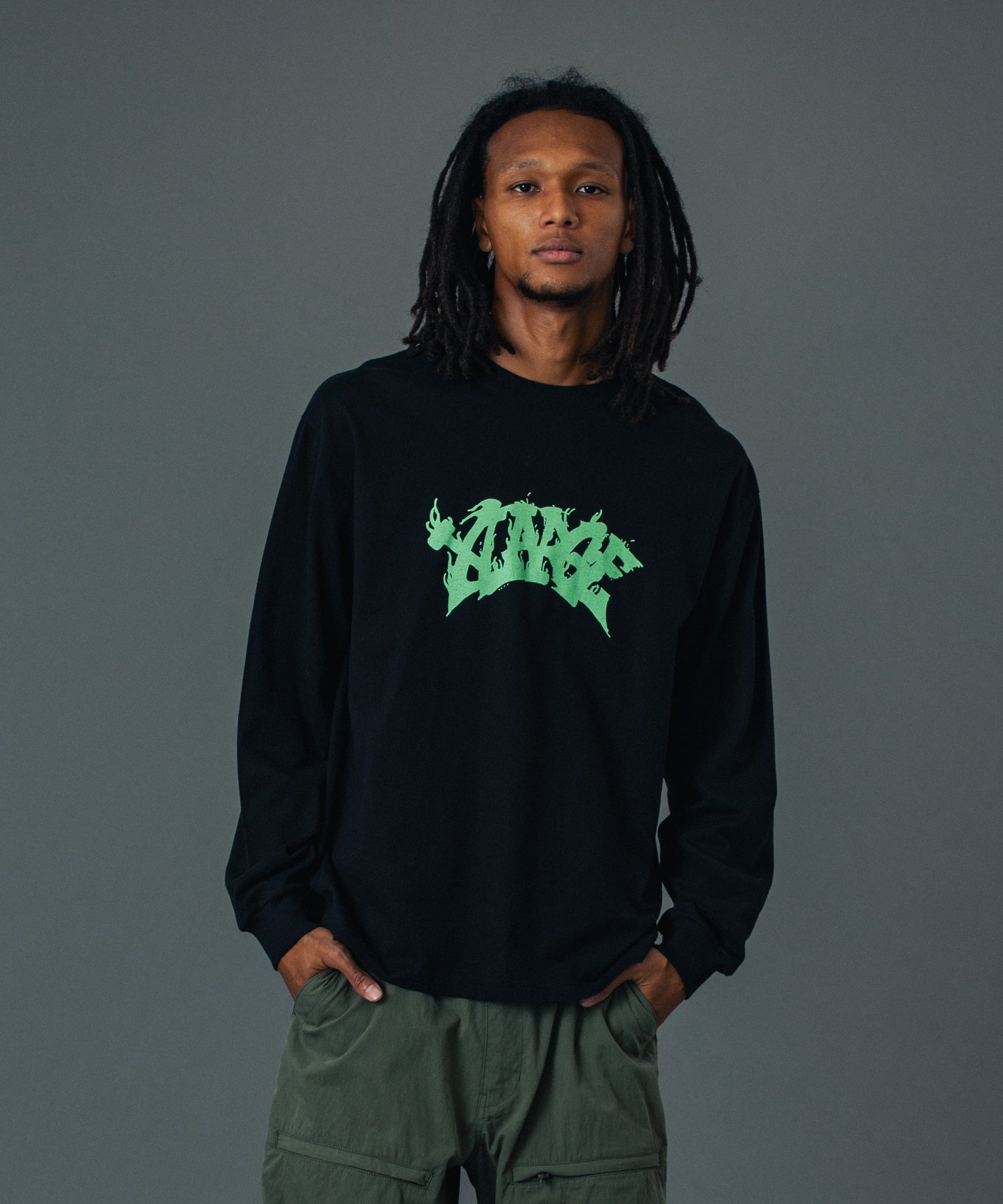 MODEL 身長185cm / 着用サイズ：Lサイズ