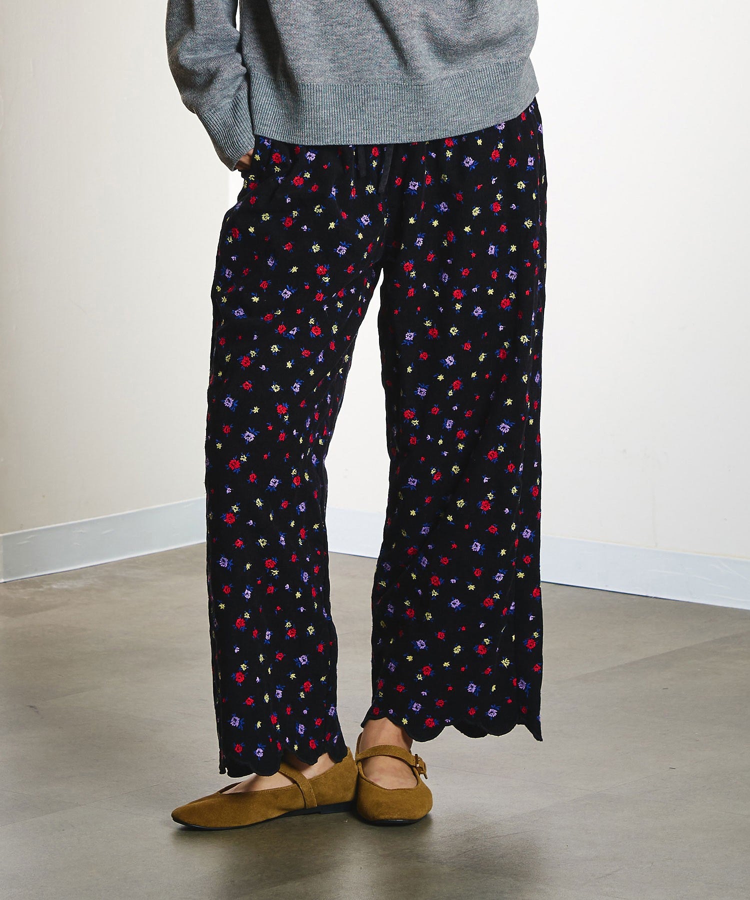【ROSE BUD別注】INDIA IS BEAUTIFUL and ROSE BUD/CORDUROY FLORAL EMBROIDERY PANTS