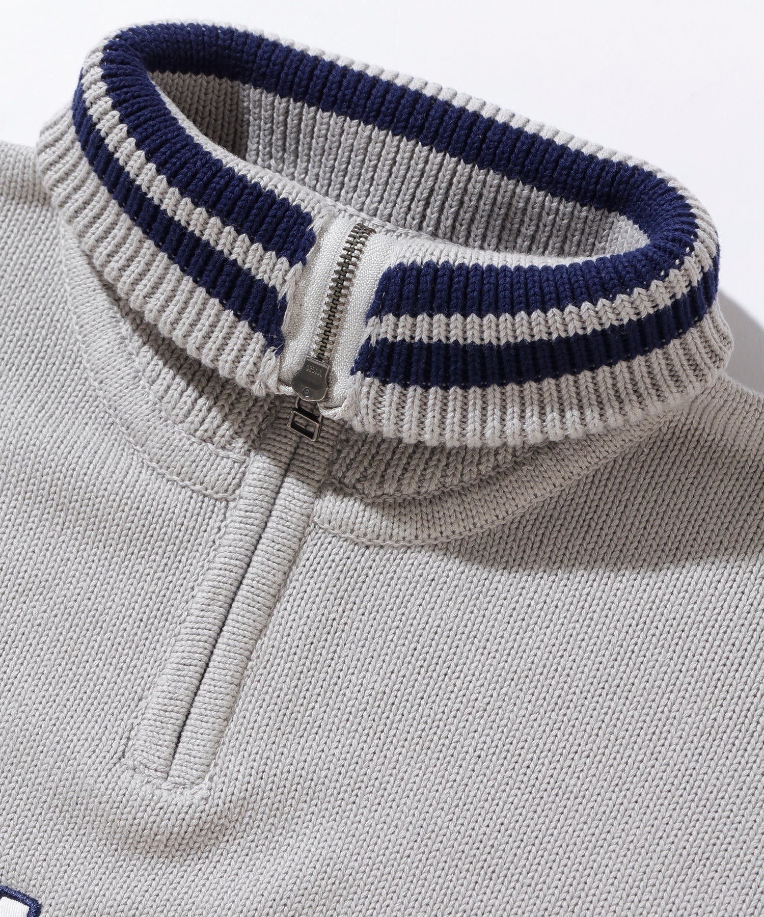 ARCH LOGO HALF ZIP PULLOVER KNIT XLARGE