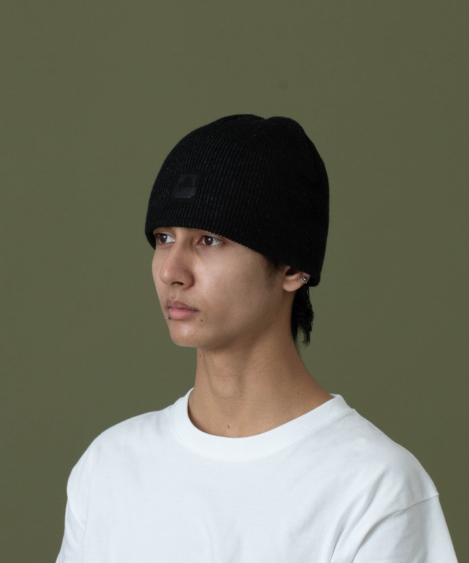 CONTRAST BEANIE