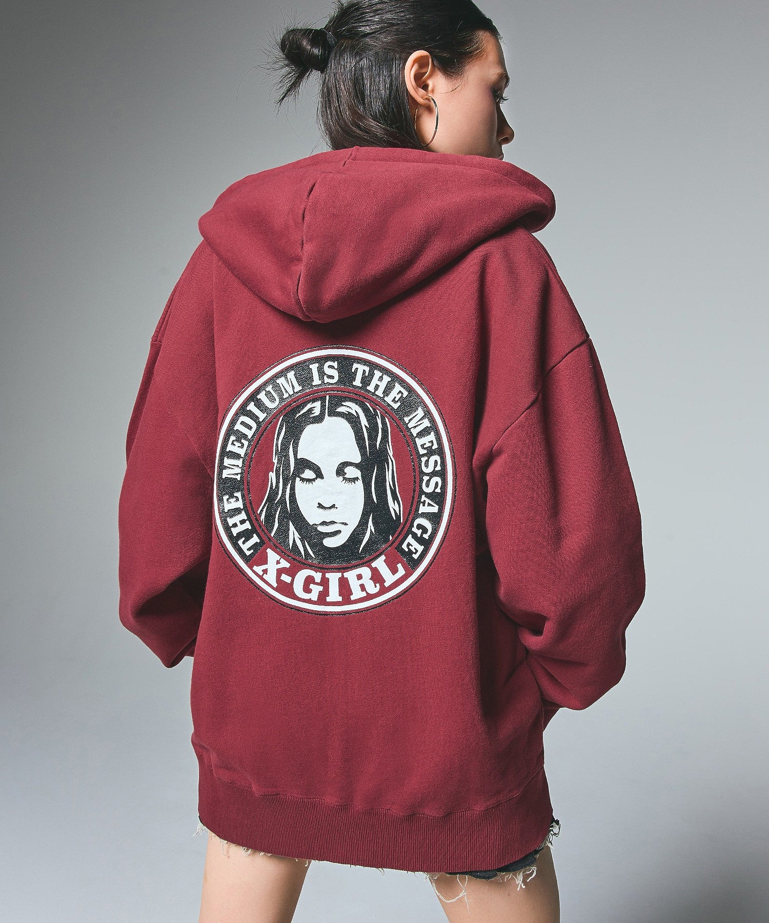 CIRCLE LOGO AND FACE ZIP UP SWEAT HOODIE