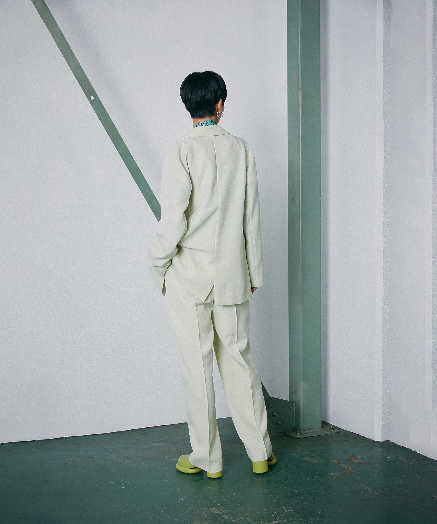 テーラードジャケット