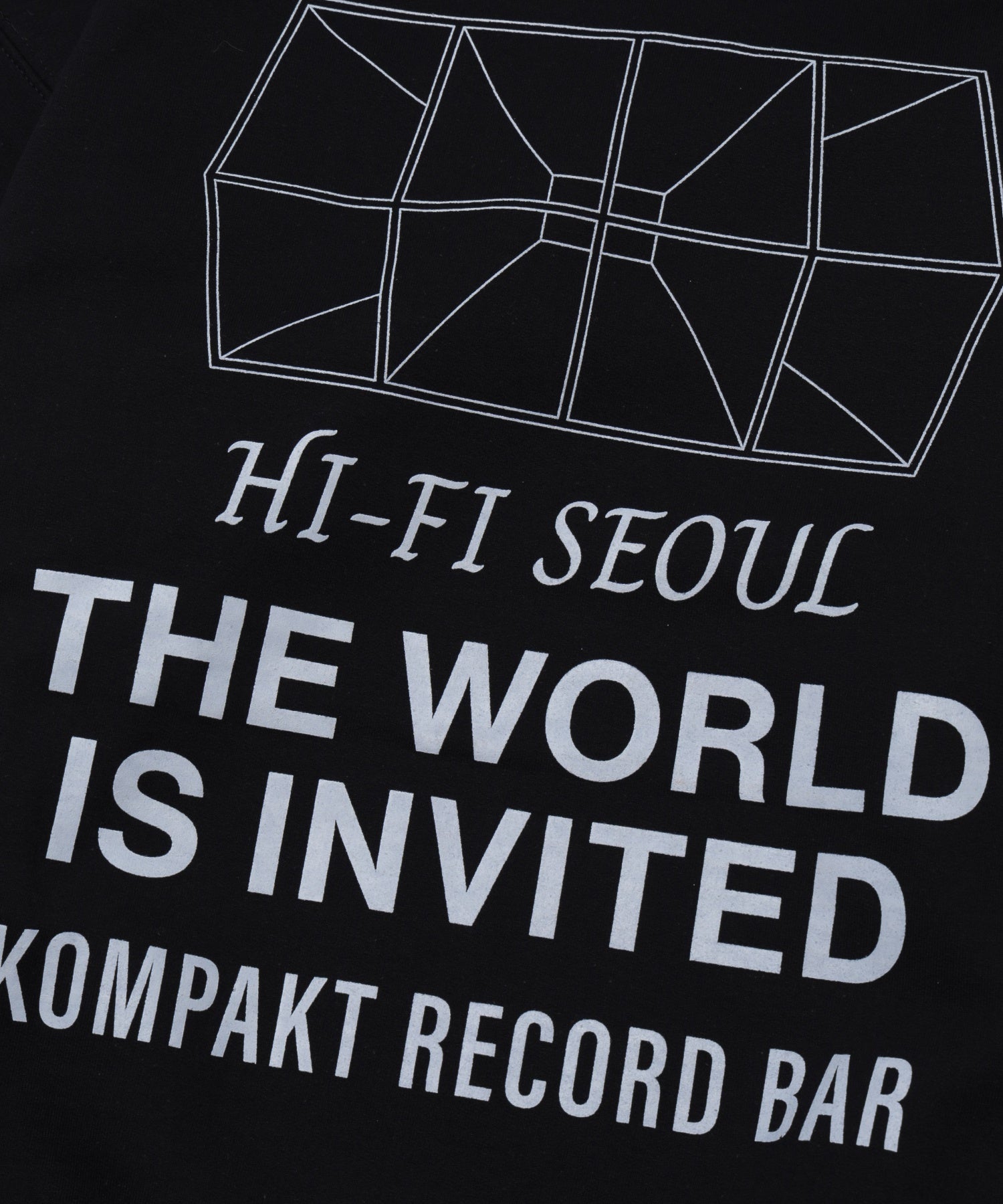 KOMPAKT RECORD BAR/コンパクト レコード バー/THE WORLD IS INVITED CREWNECK KRB204
