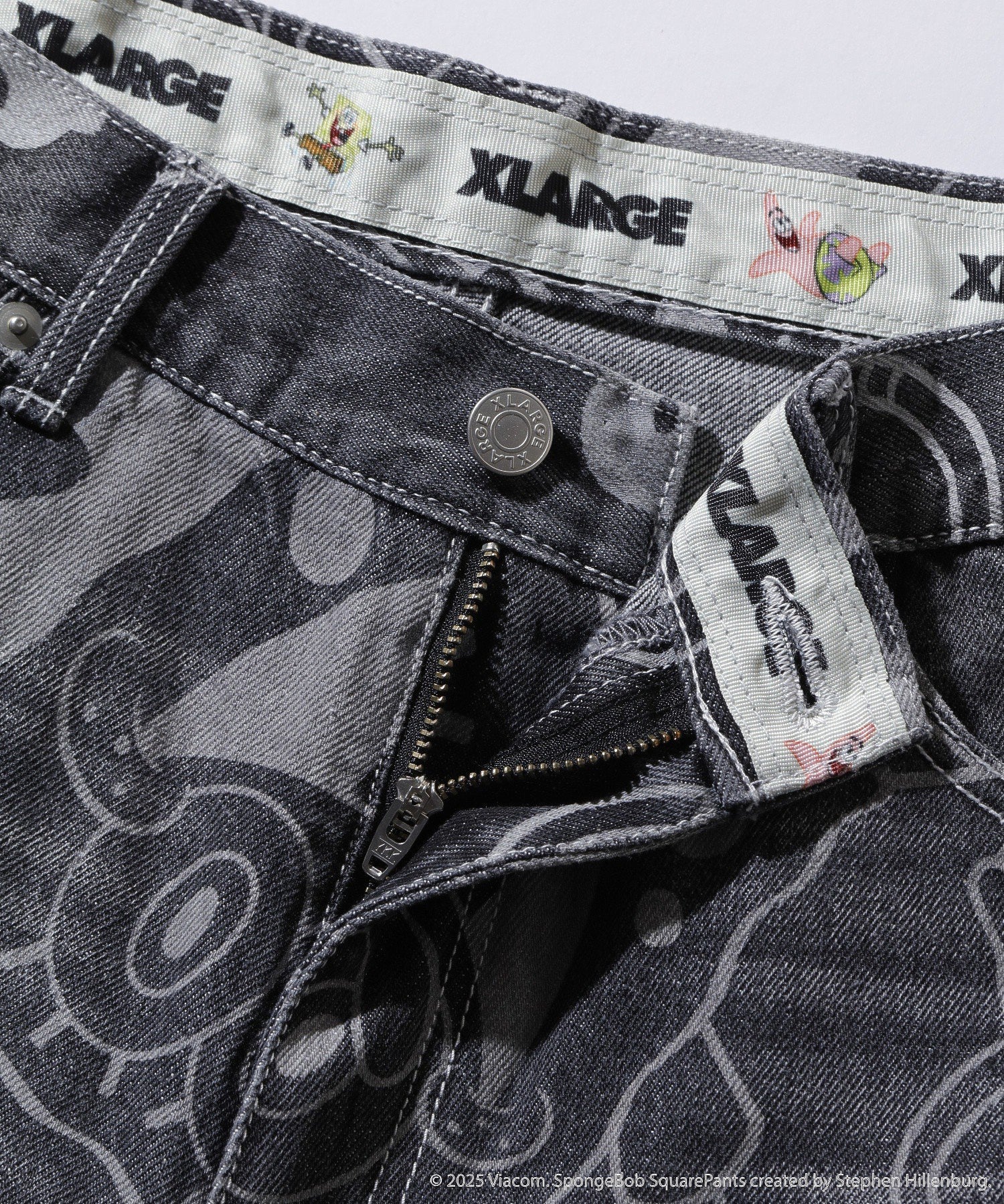 XLARGE×SpongeBob DENIM PANTS