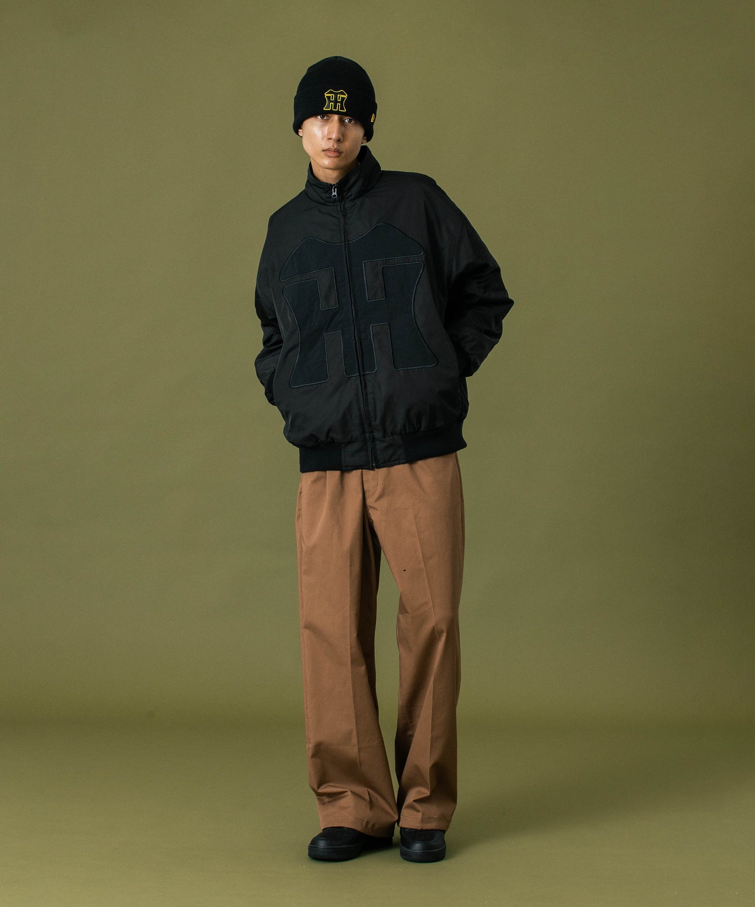 MODEL 身長183cm / 着用サイズ：Lサイズ
