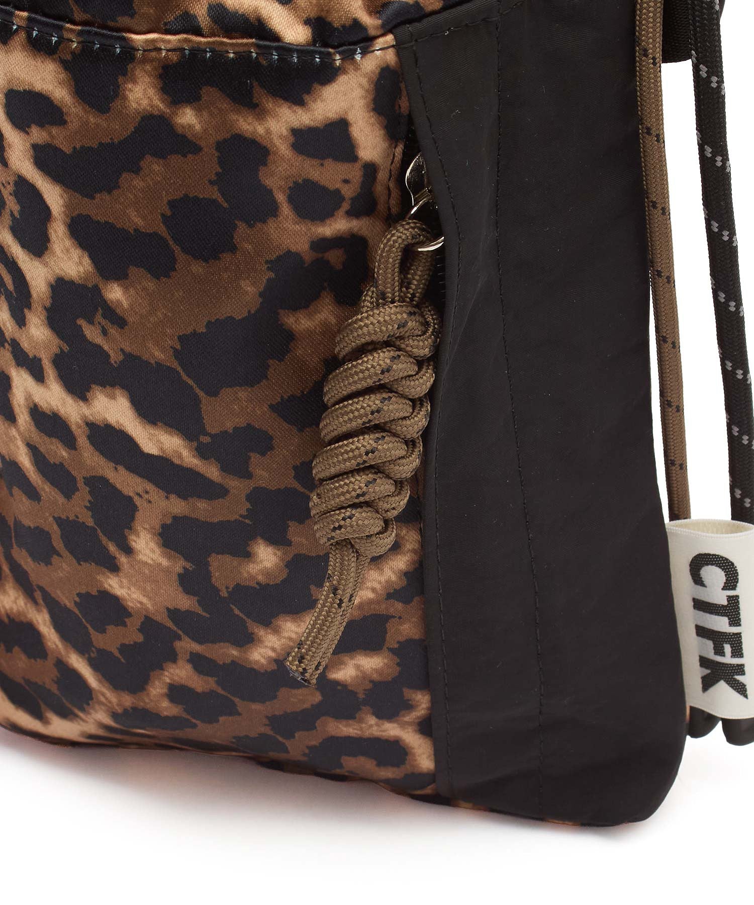 CONTROL FREAK NYLON HANDY SHOULDER LEOPARD