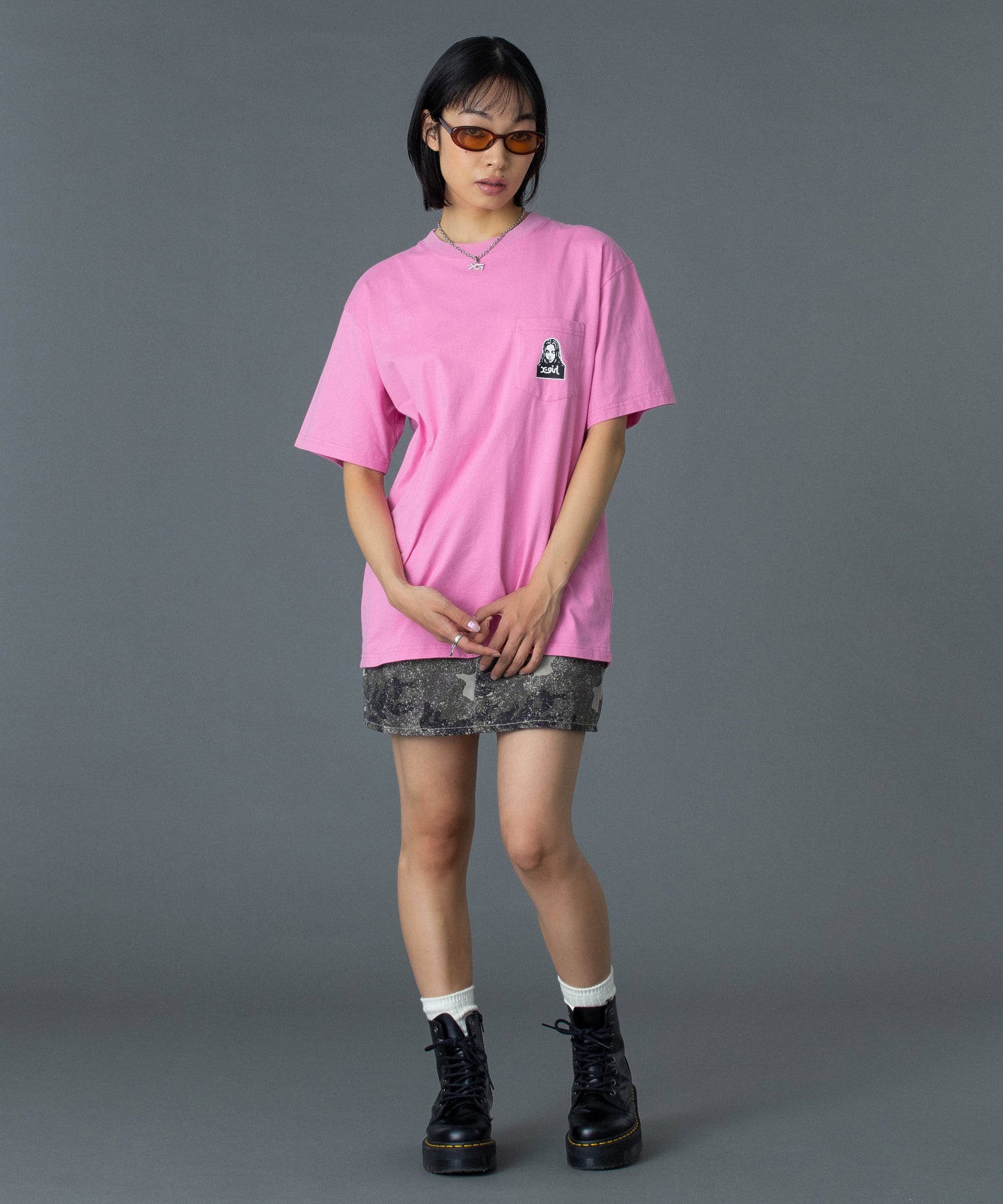 FACE AND WORDS POCKET S/S TEE