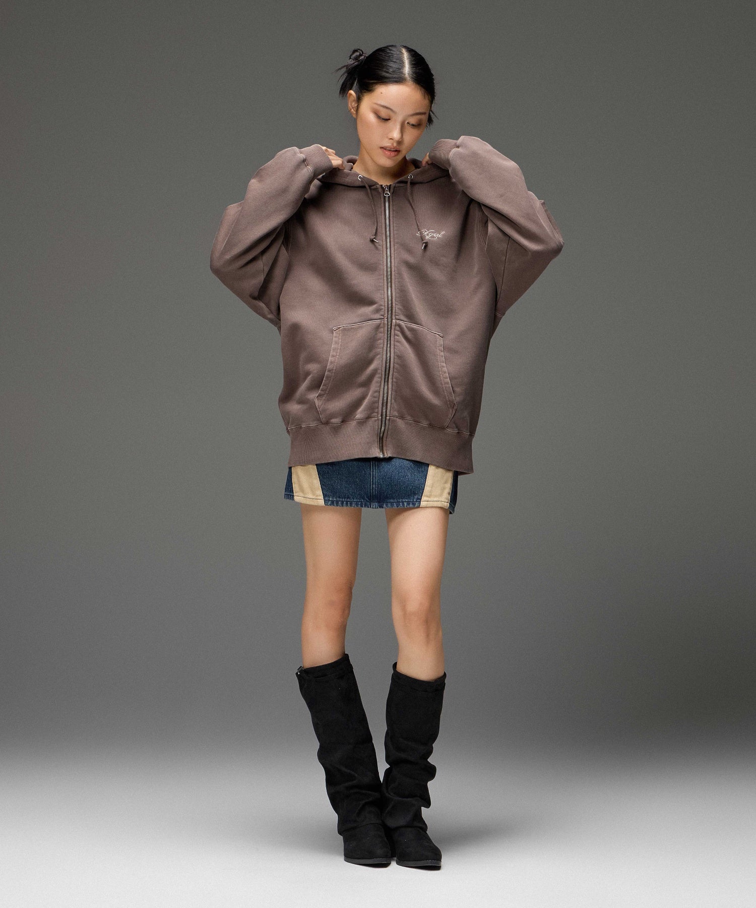 CONTRAST PANELED DENIM MINI SKIRT