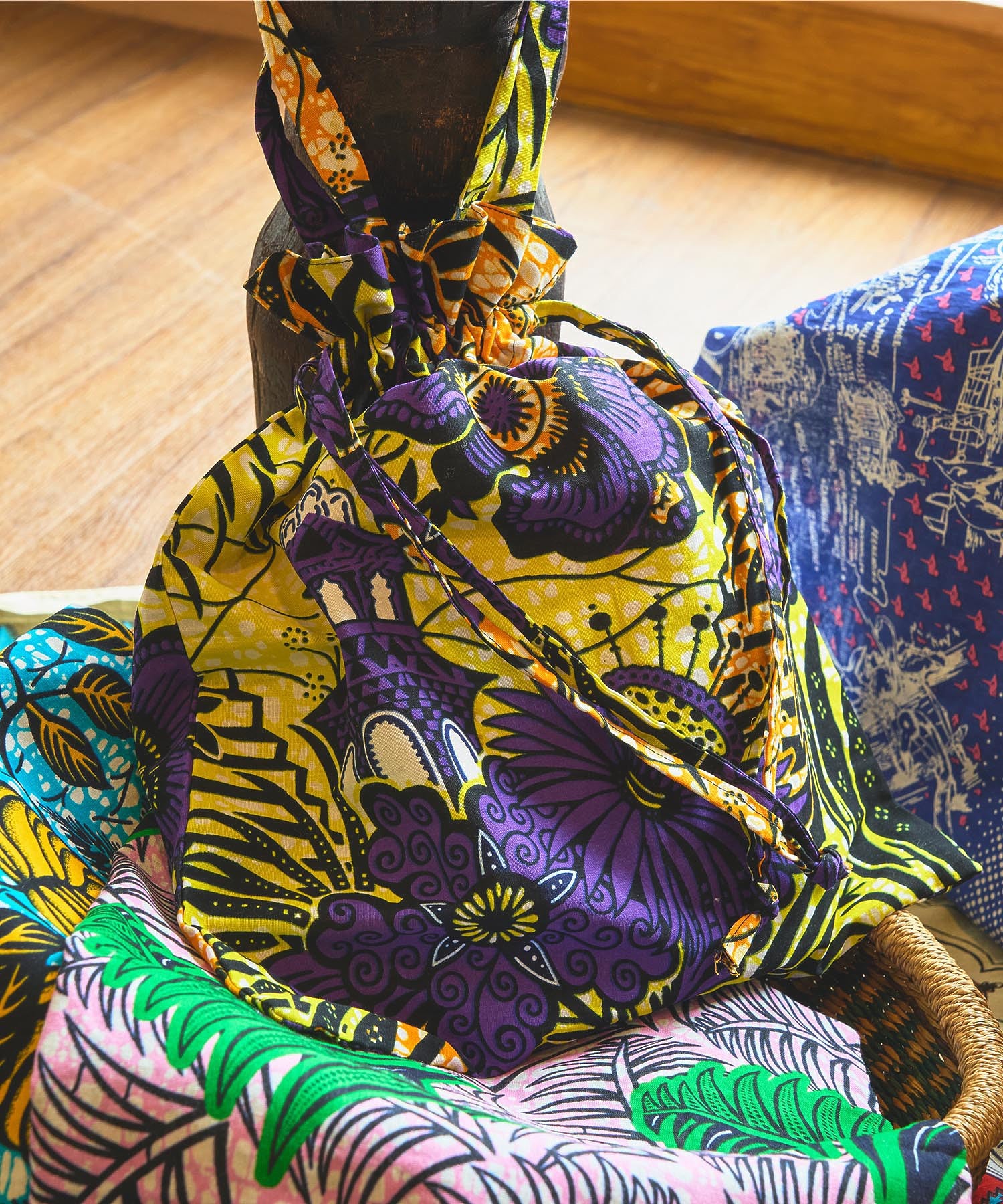 AS/パーニュ巾着バッグ