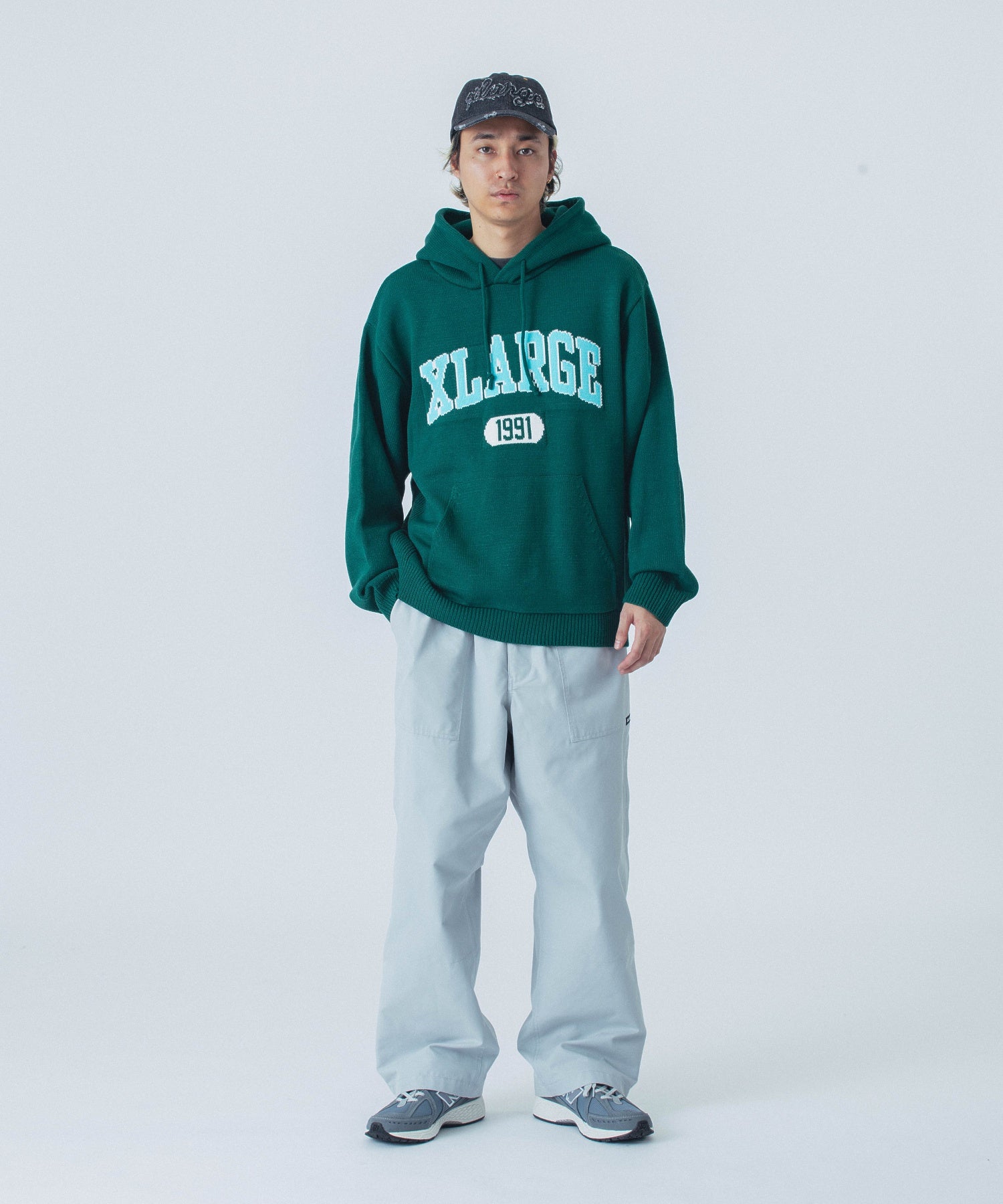 COLLEGE LOGO KNIT PULLOVER HOODIE