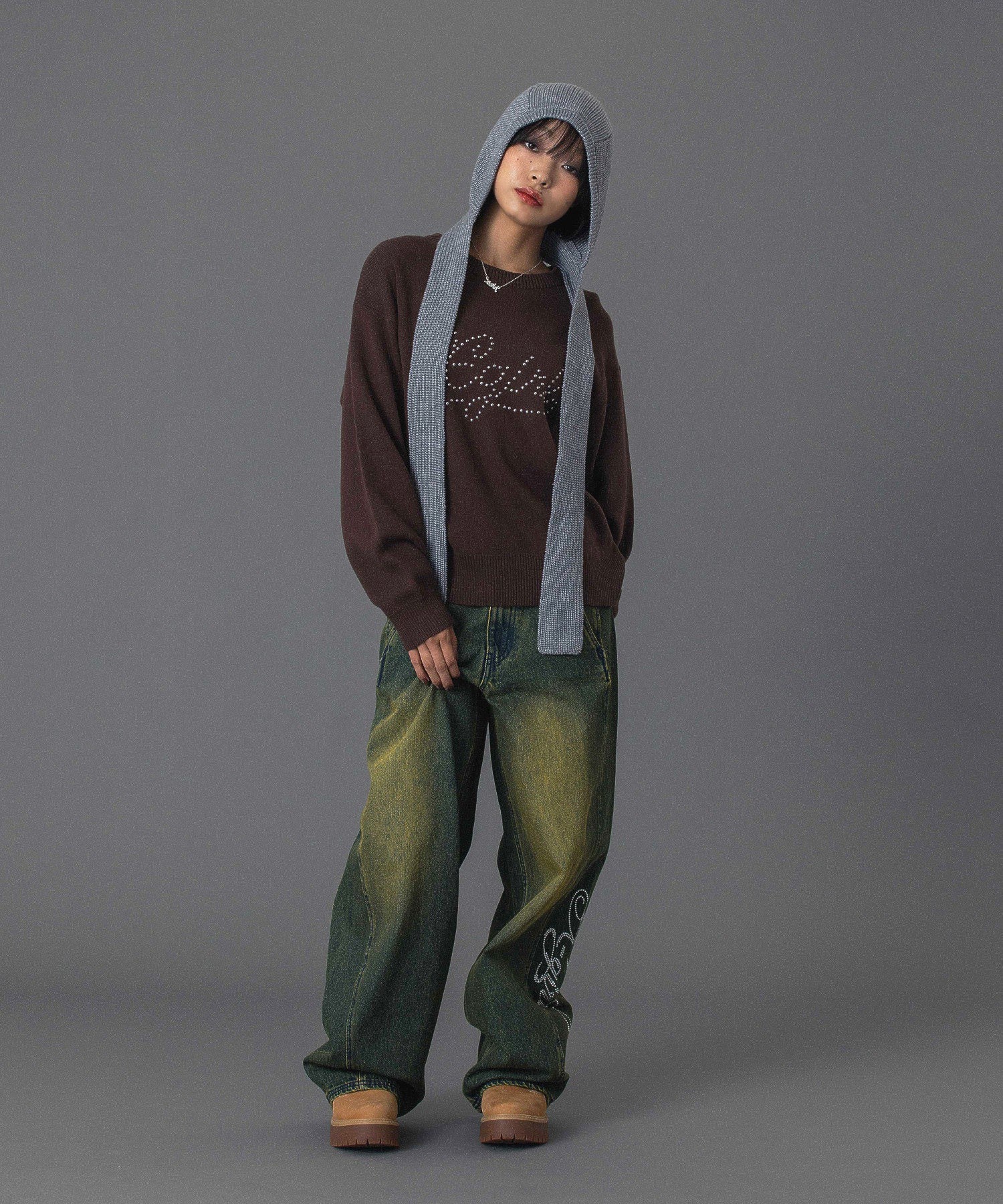 STUDDED LOGO KNIT TOP