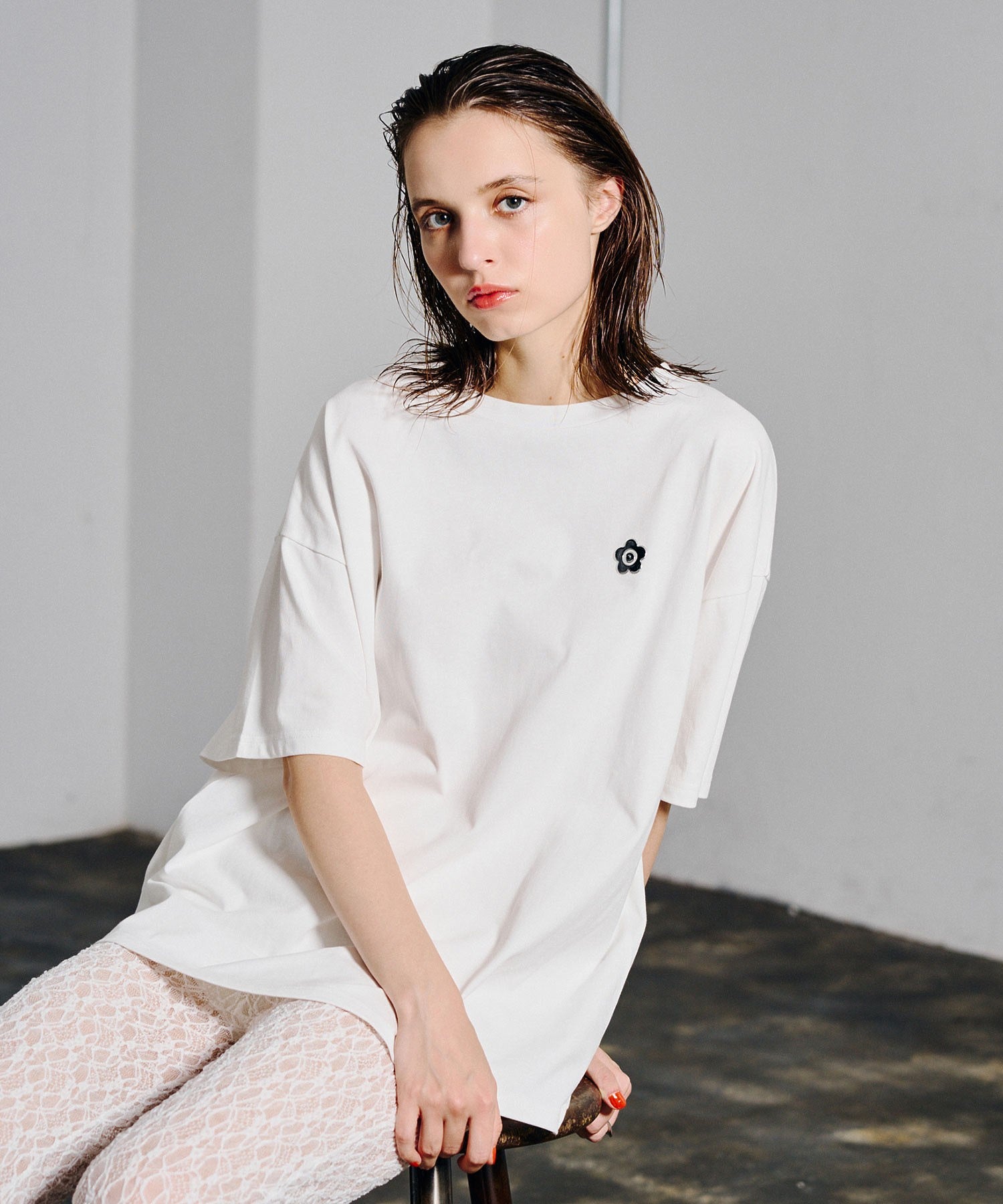 【ROSE BUD別注】MARY QUANT/BACK APPLIQUE T-SHIRT