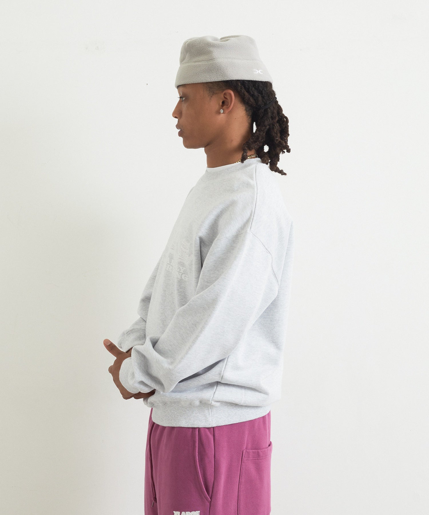 CHASING DREAMS CREWNECK SWEATSHIRT