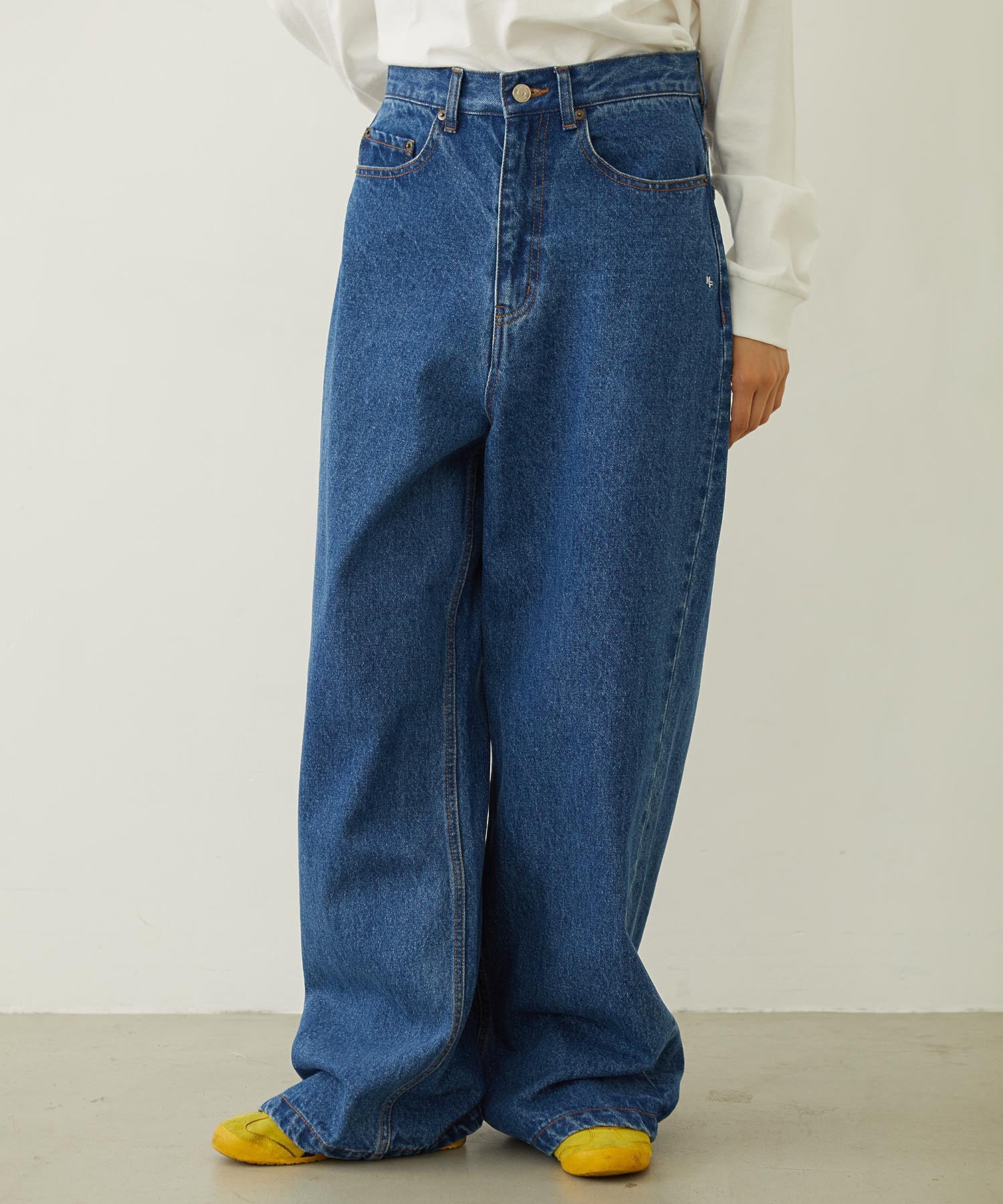 BOYFRIEND LOOSE DENIM PANTS