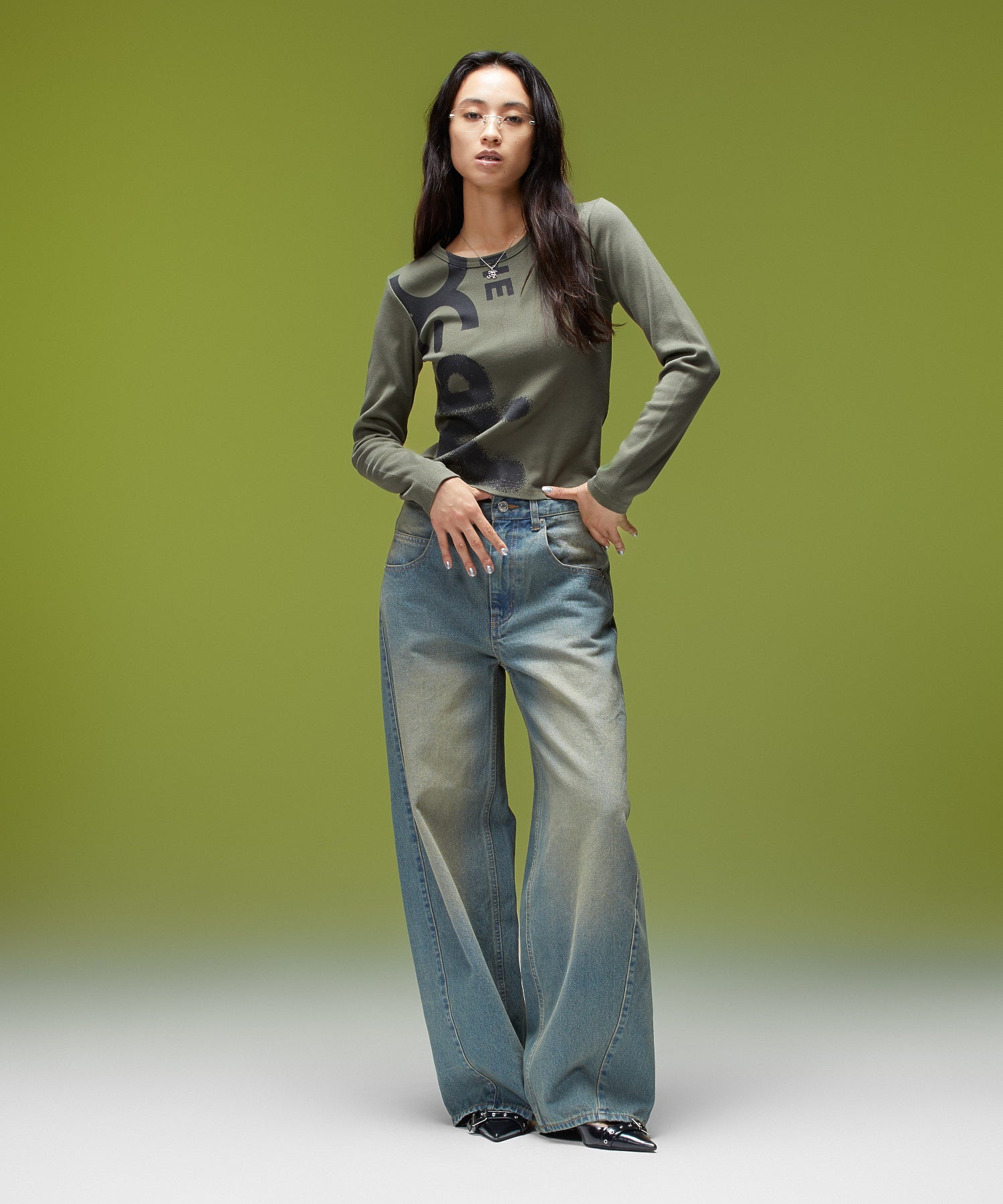 LOGO MARK STITCHED DENIM PANTS