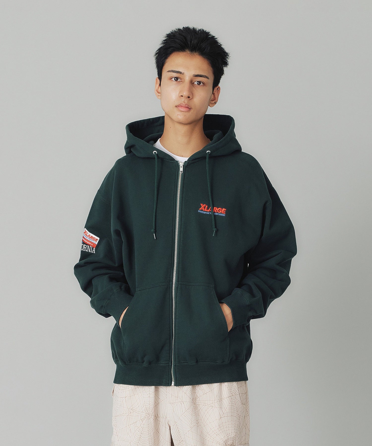 MODEL 身長183cm / 着用サイズ：Lサイズ
