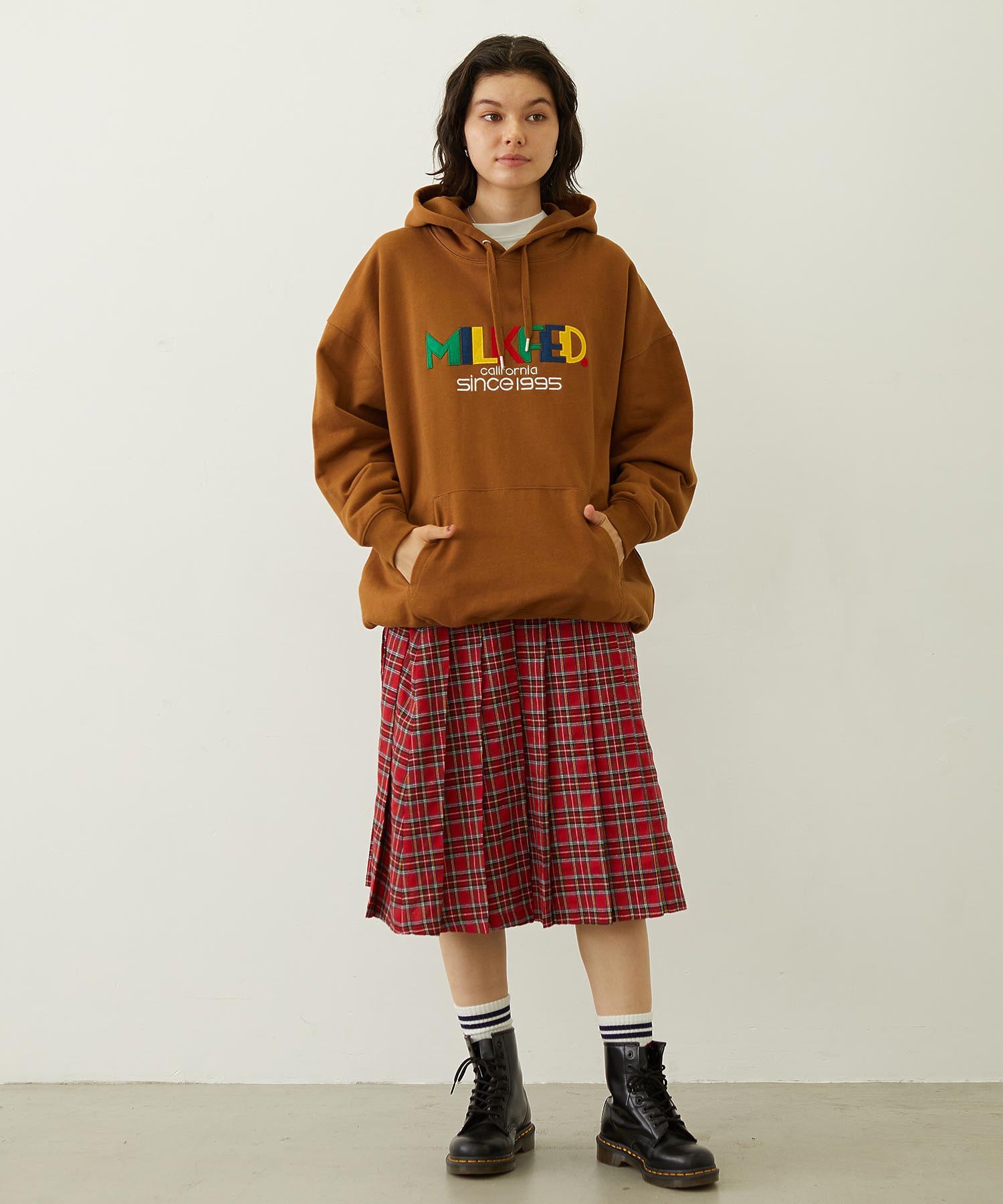 RETRO LOGO FELT PATCH SWEAT HOODIE