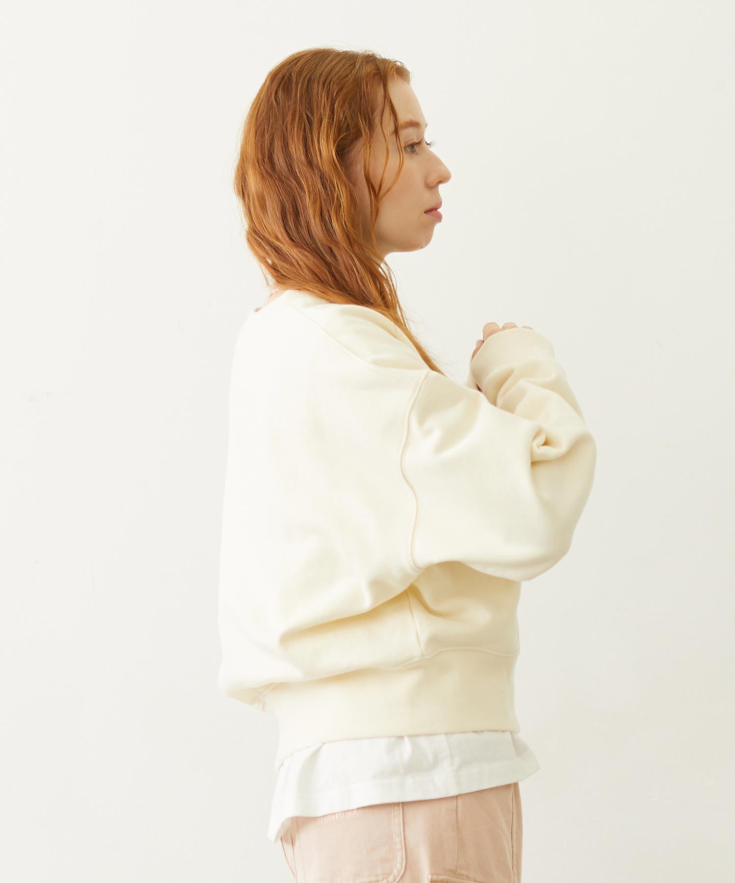 STITCHED HEART LOGO SHORT CREW SWEAT