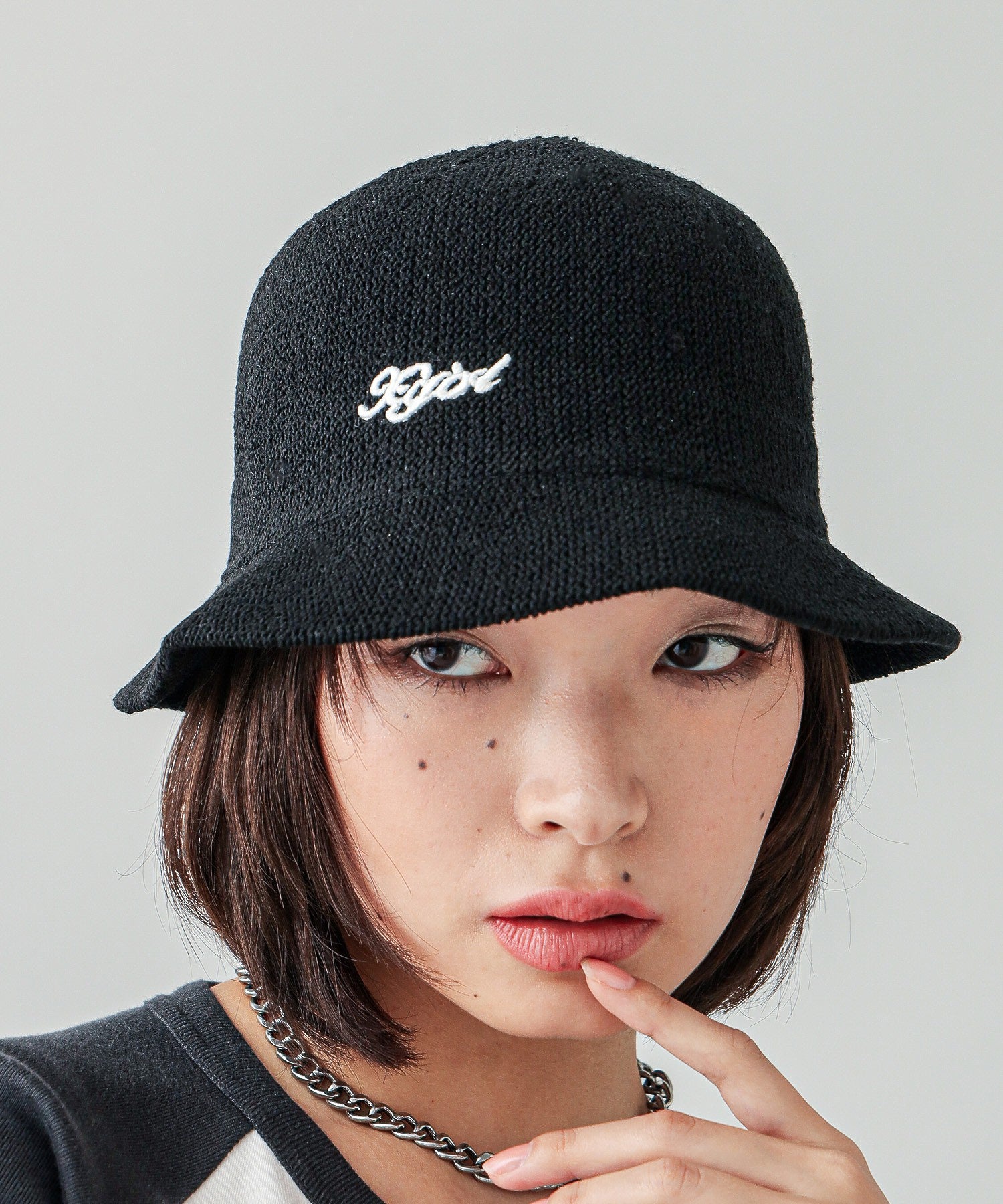 LOGO BUCKET HAT