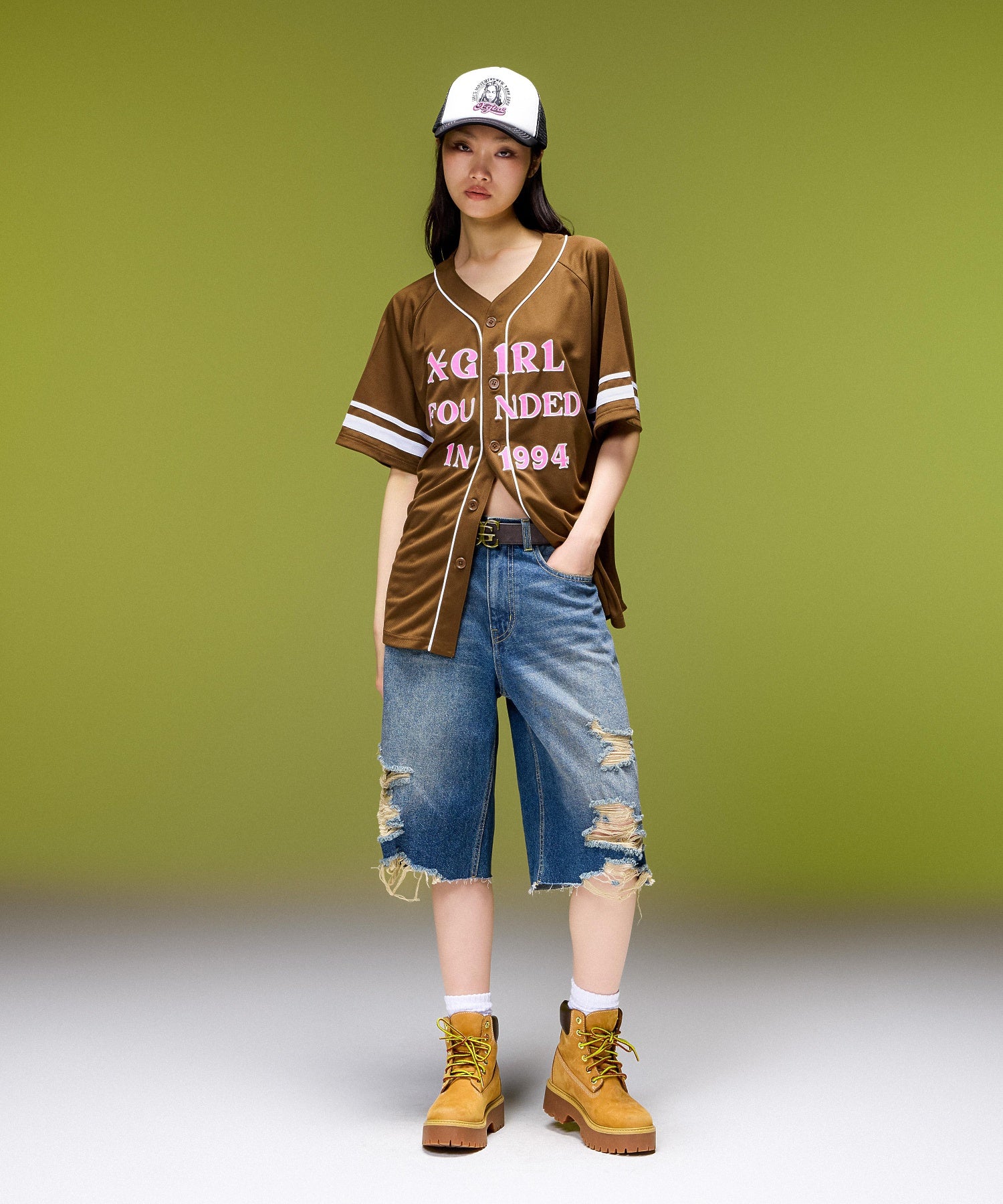 EMBLEM POCKET DISTRESSED DENIM SHORTS