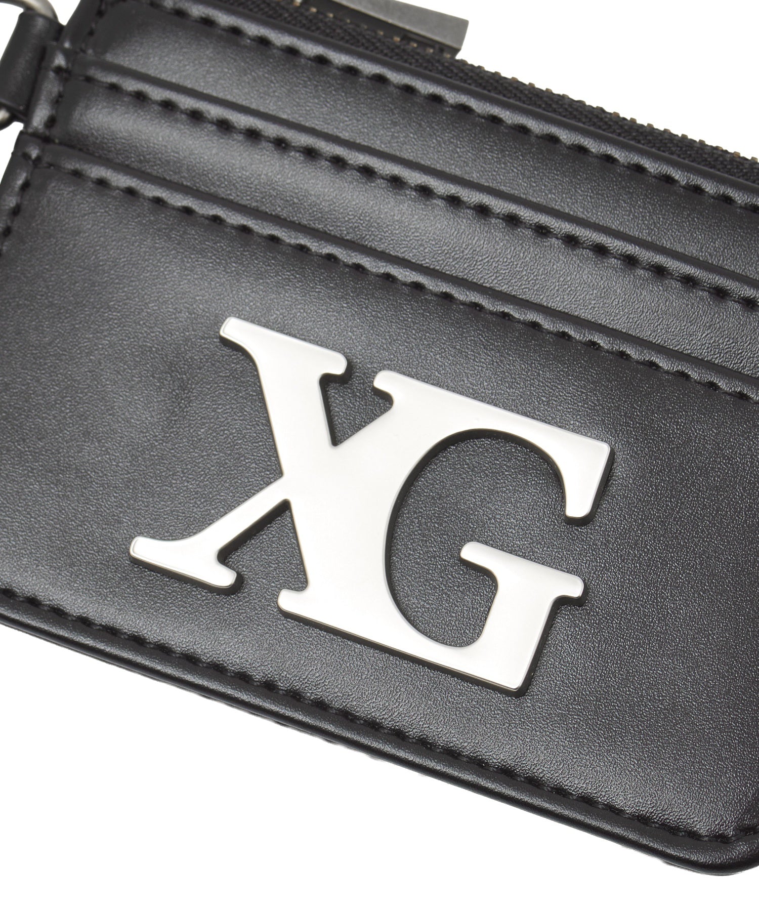 XG EMBLEM CLASP CARD CASE